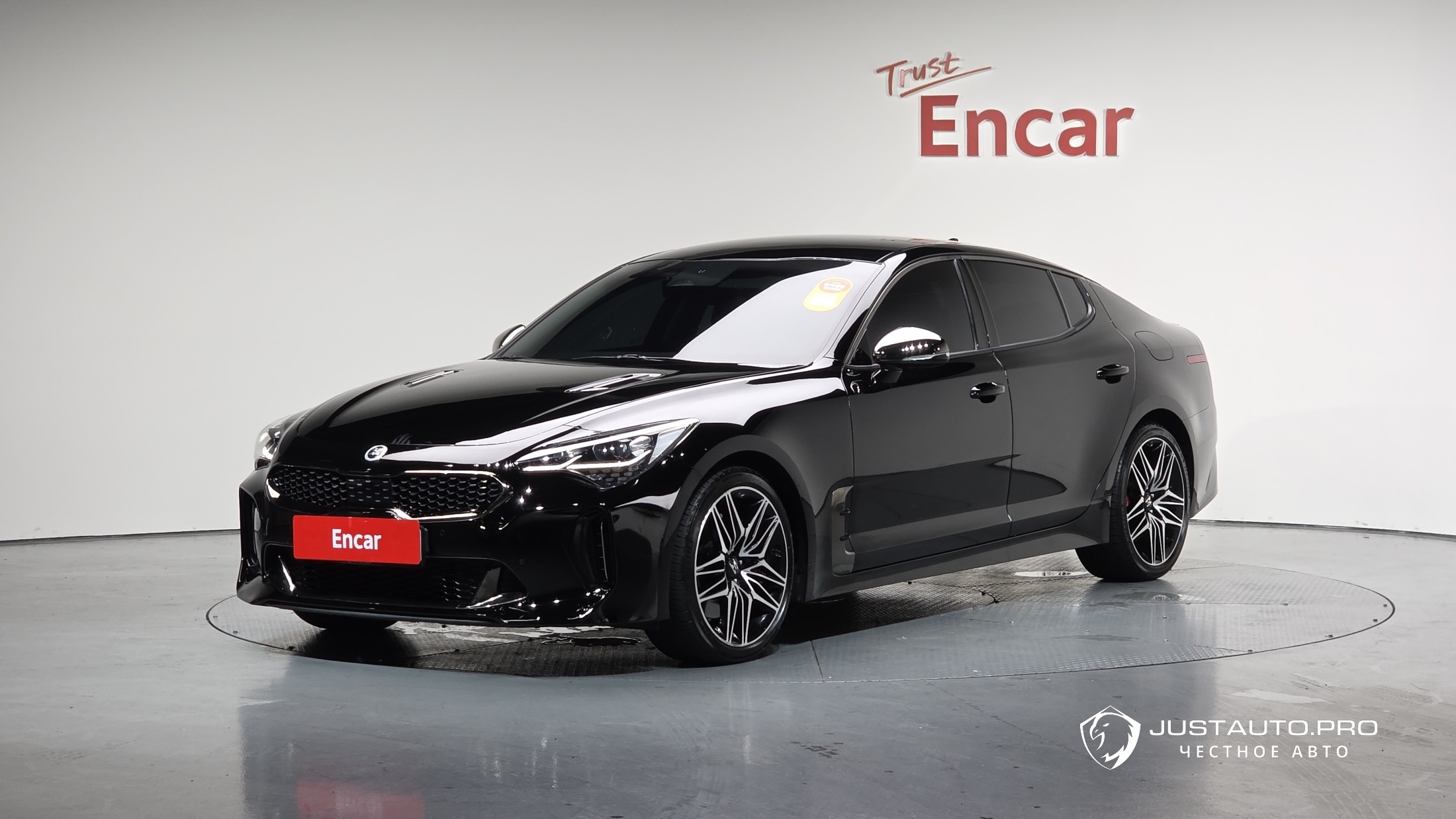 Автомобиль Kia Stinger