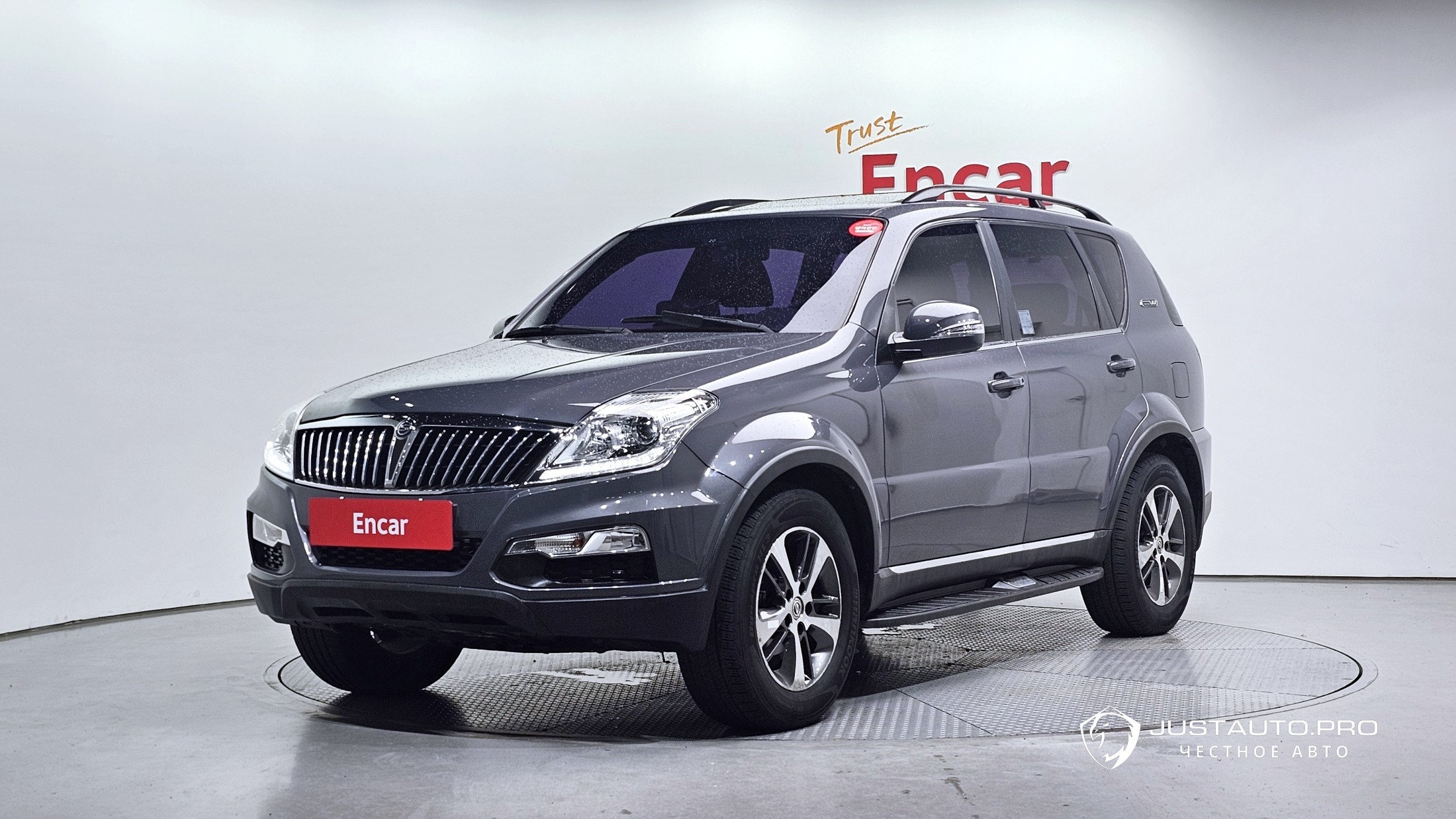 Автомобиль KG_Mobility_Ssangyong Rexton