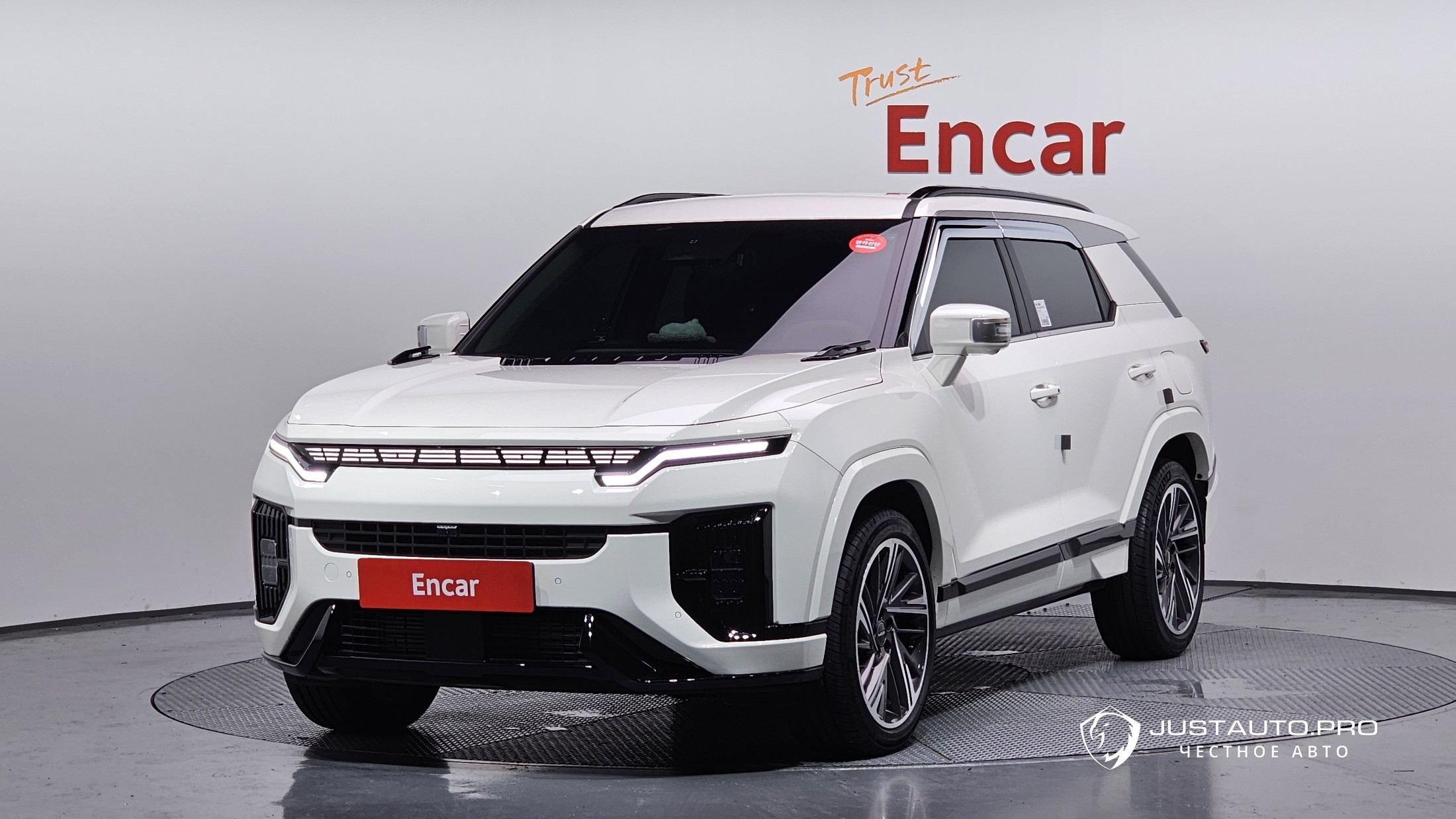 Автомобиль KG_Mobility_Ssangyong Actyon