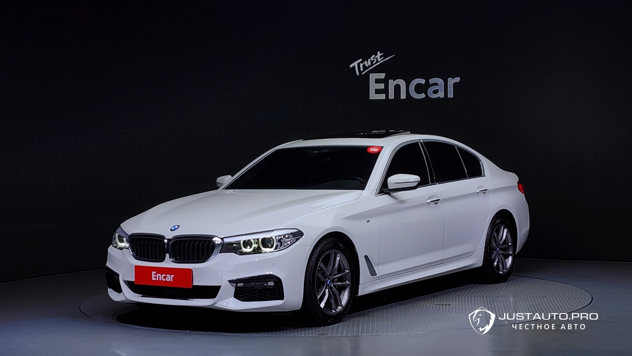 Автомобиль BMW 5-Series
