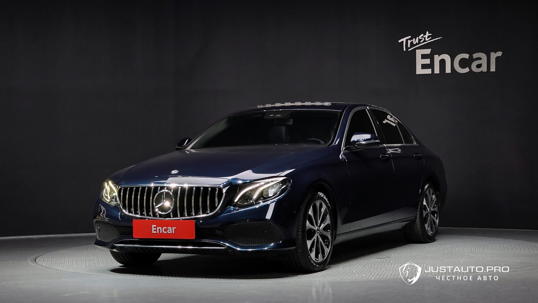 Автомобиль Mercedes-Benz E-Class