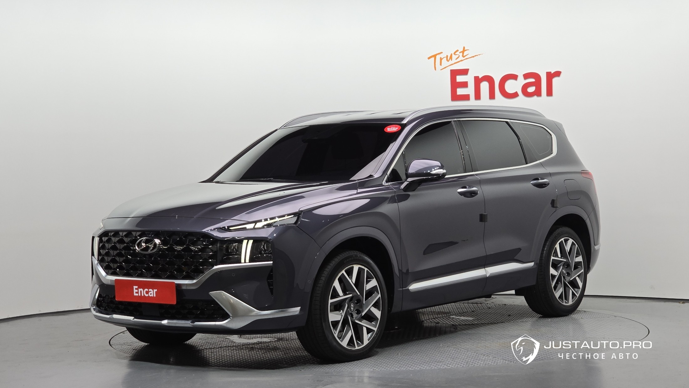 Автомобиль Hyundai Santafe