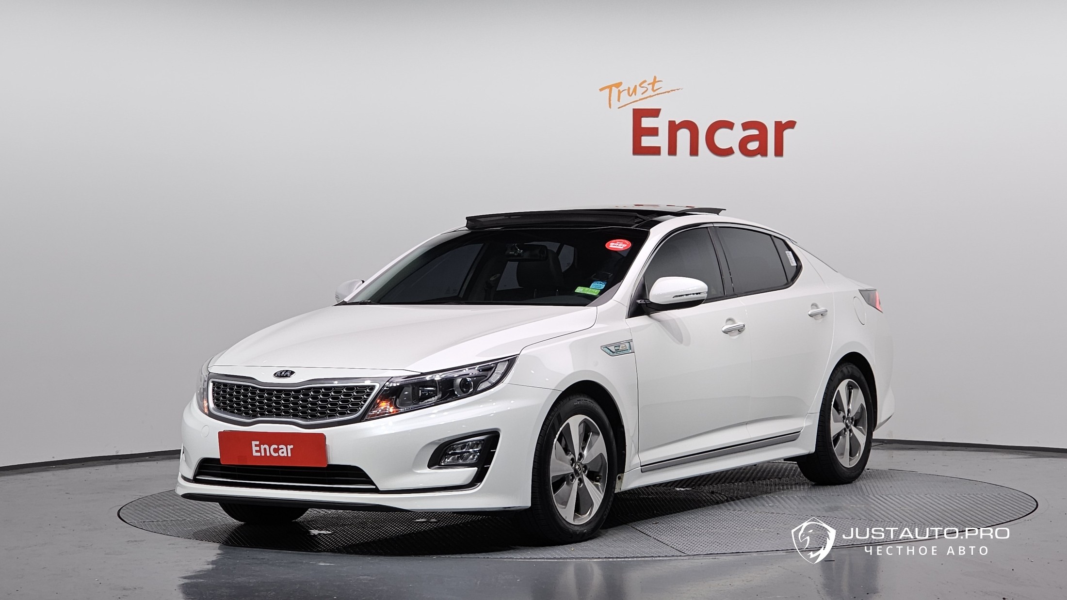 Автомобиль Kia K5