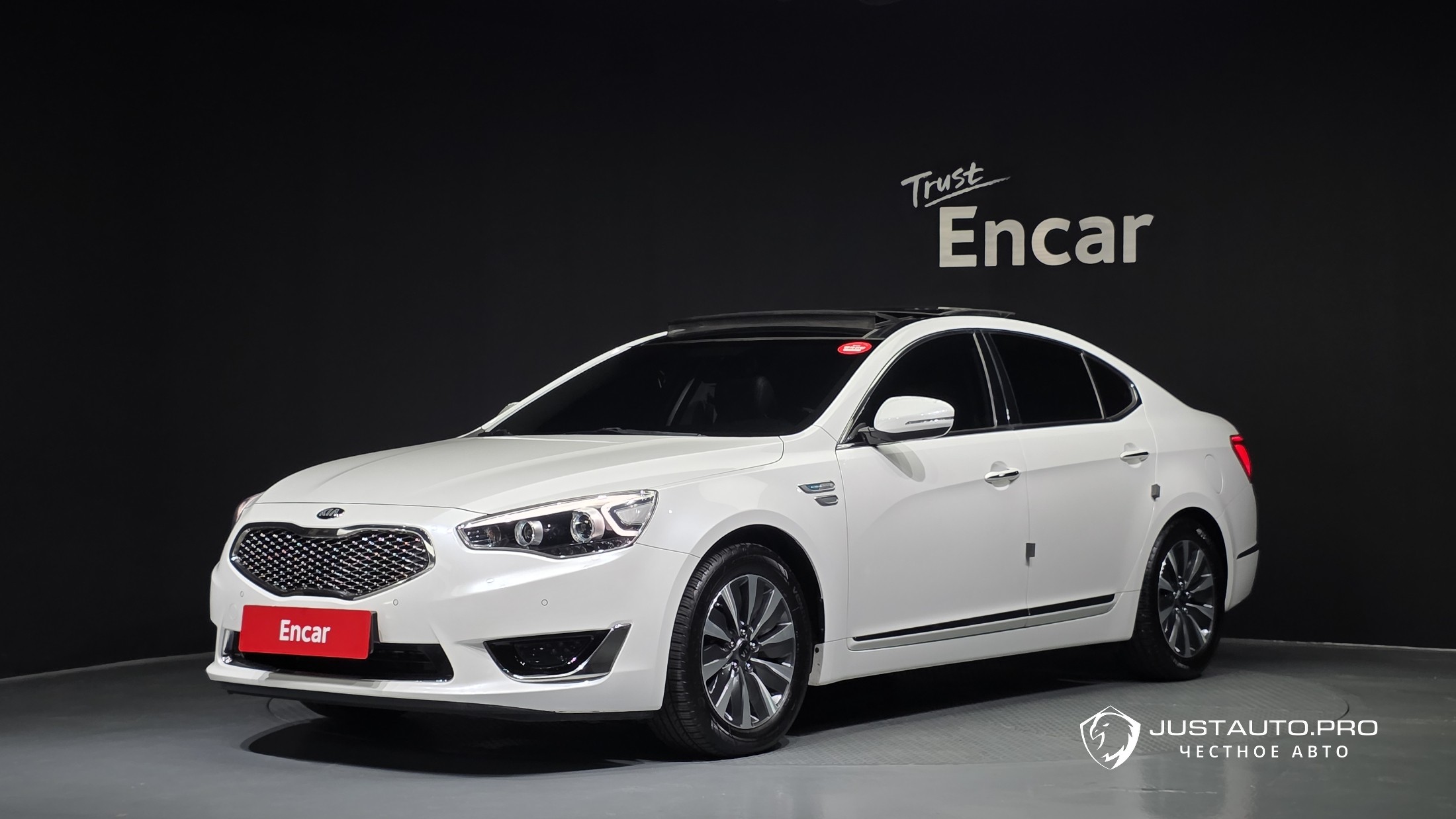 Автомобиль Kia K7