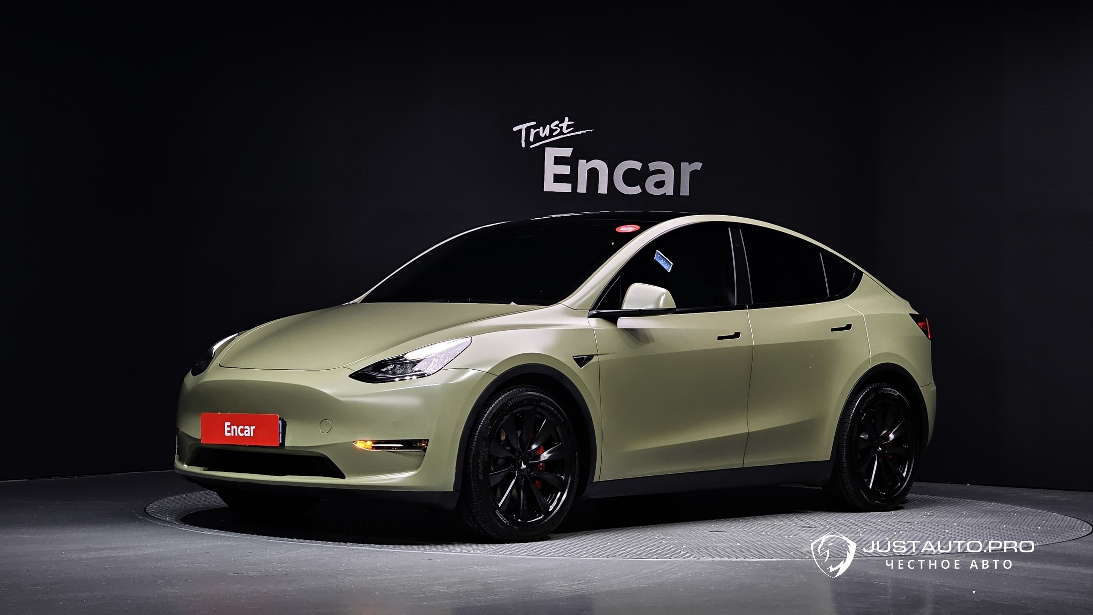 Автомобиль Tesla Model Y