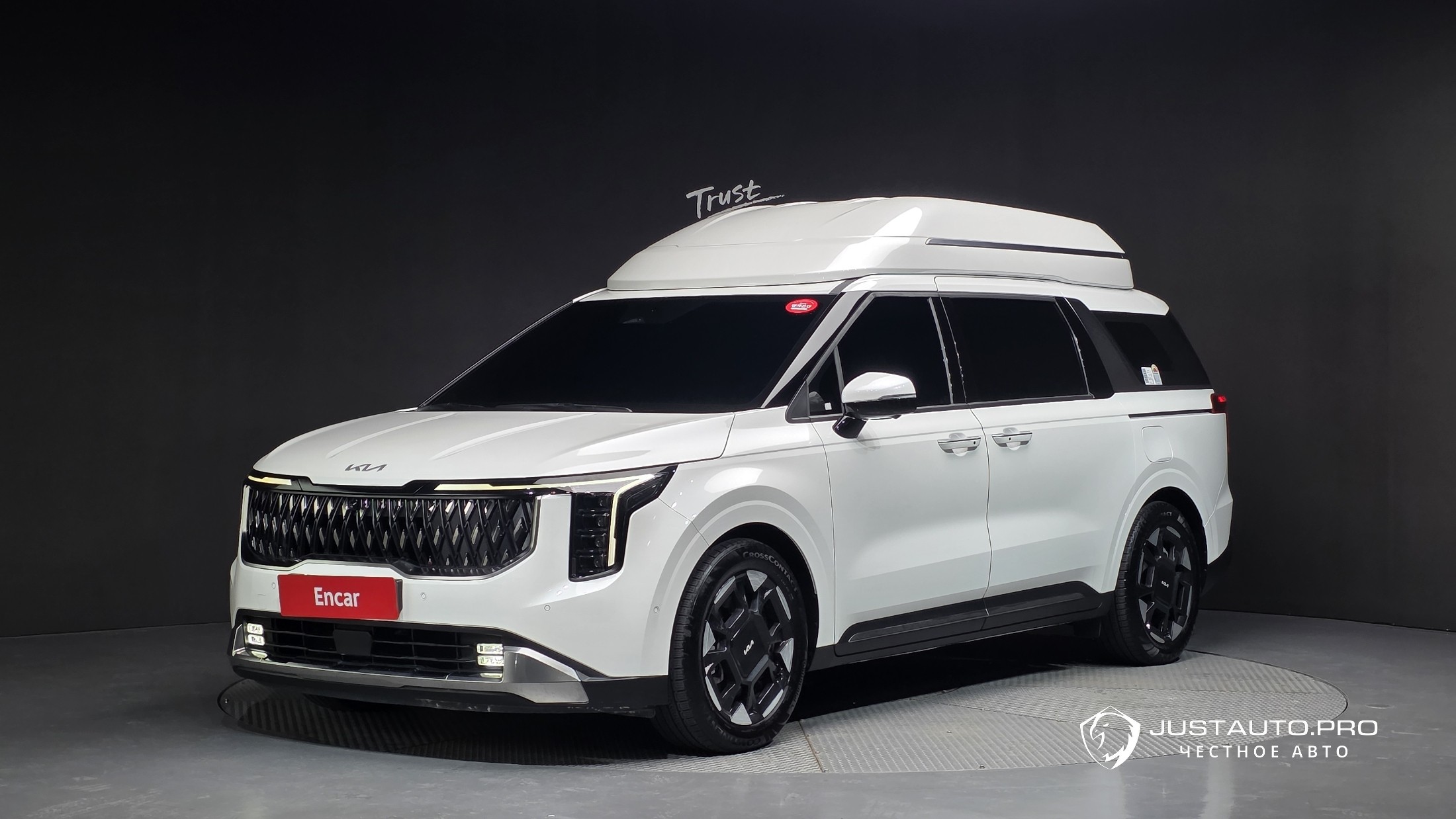 Автомобиль Kia Canival
