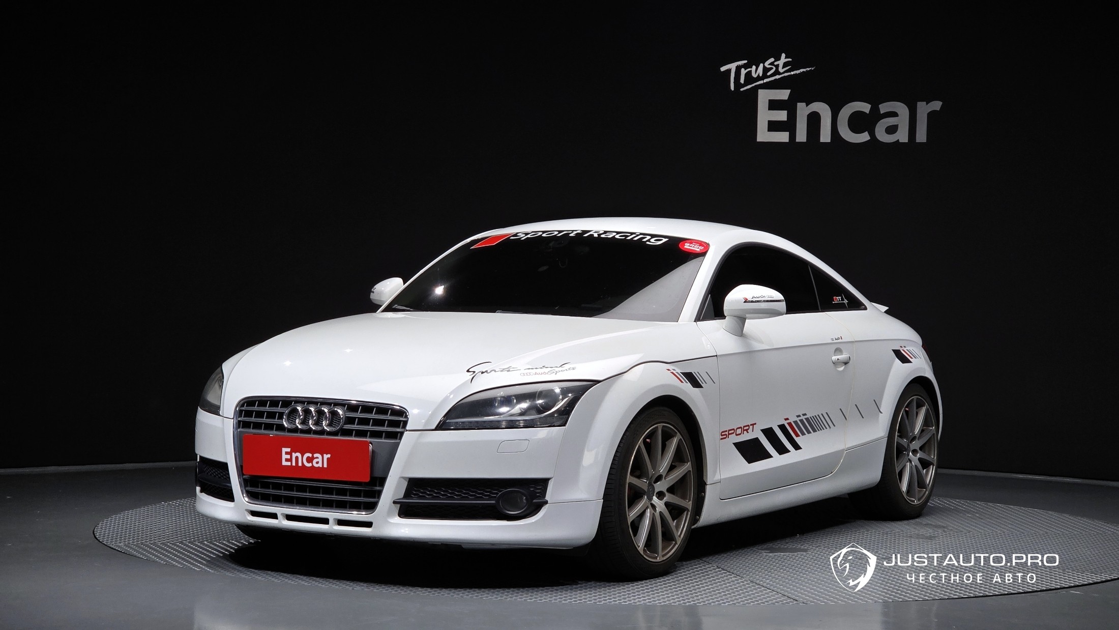 Автомобиль Audi TT