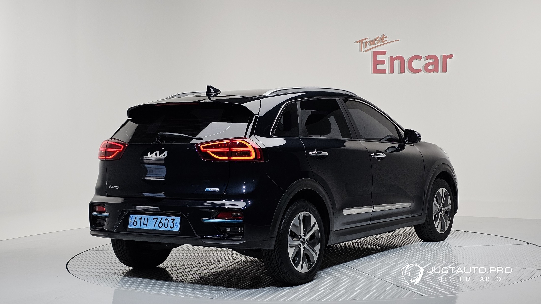 Автомобиль Kia Niro