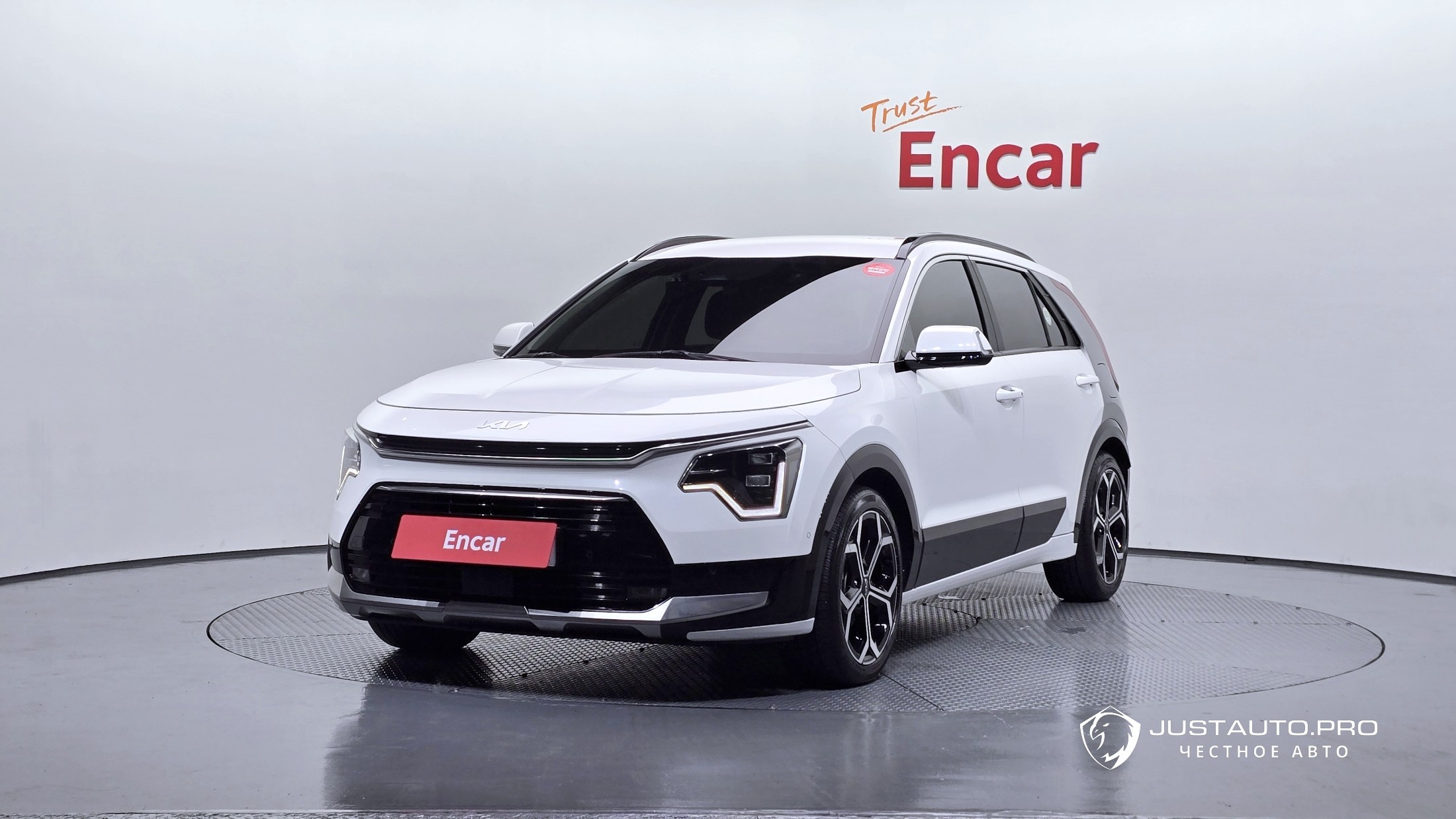 Автомобиль Kia Niro