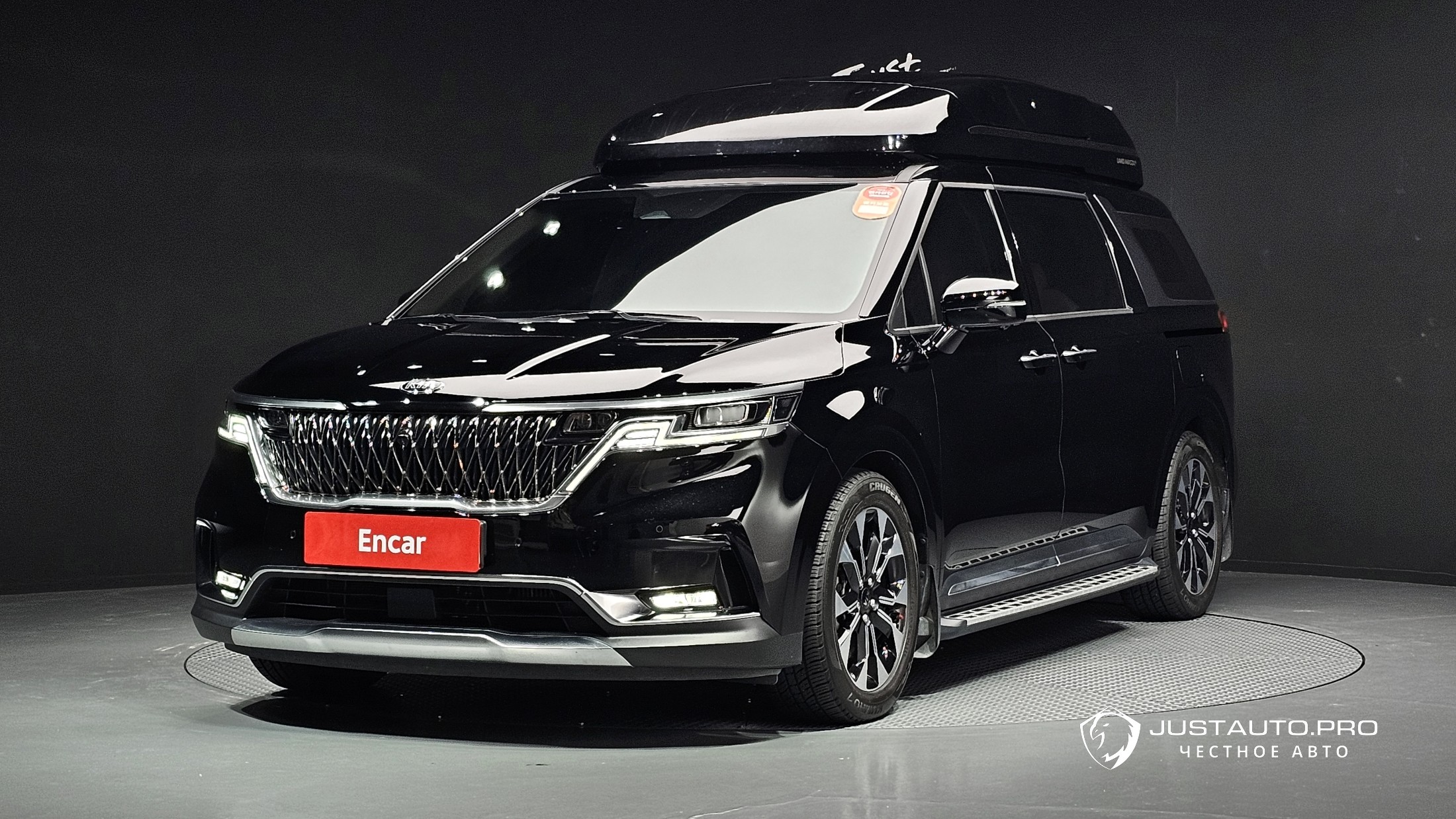 Автомобиль Kia Canival