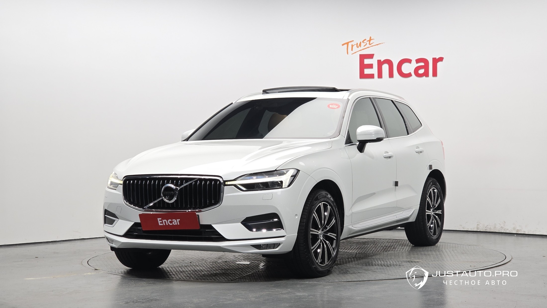 Автомобиль Volvo XC60