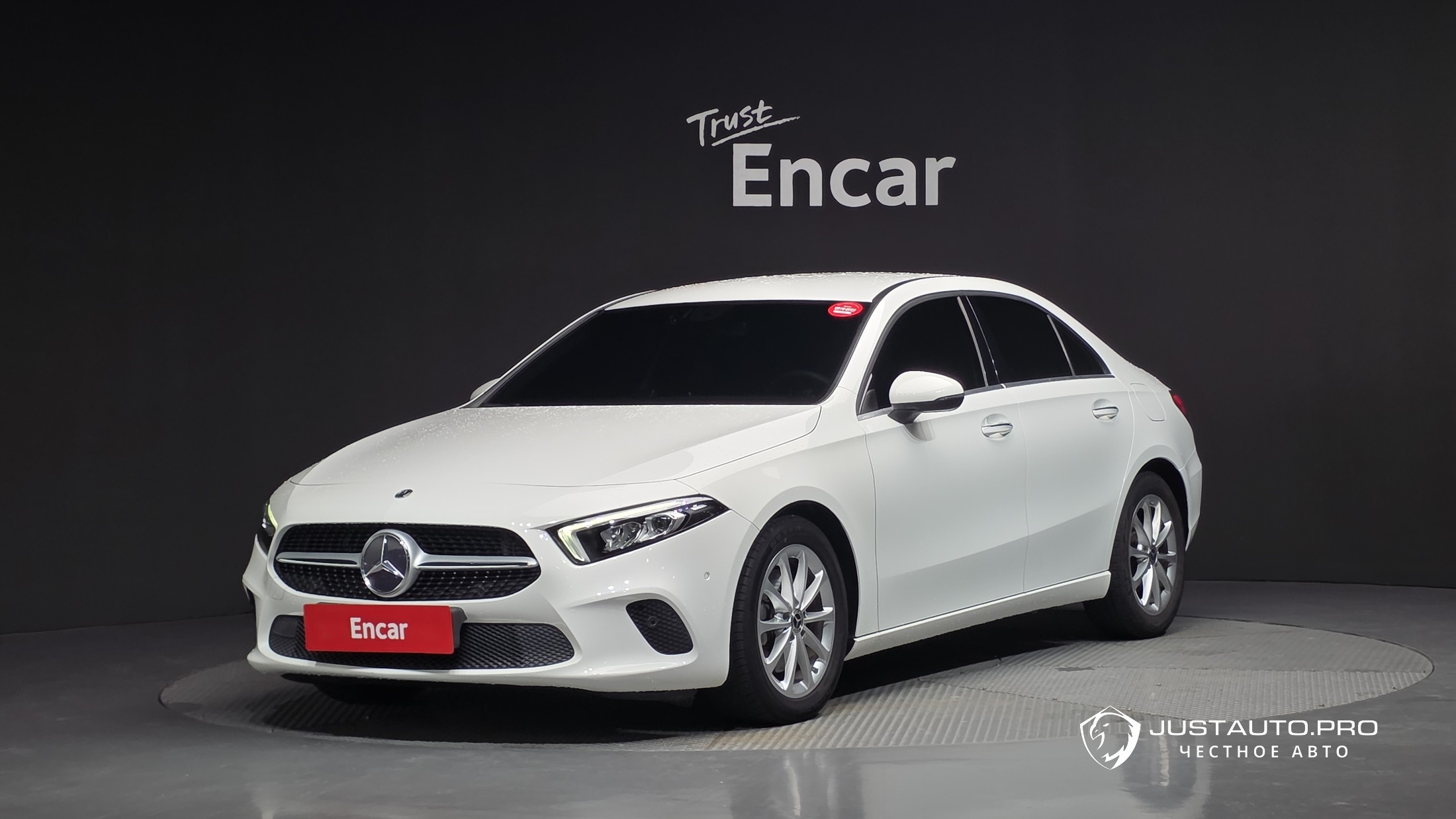 Автомобиль Mercedes-Benz A-Class