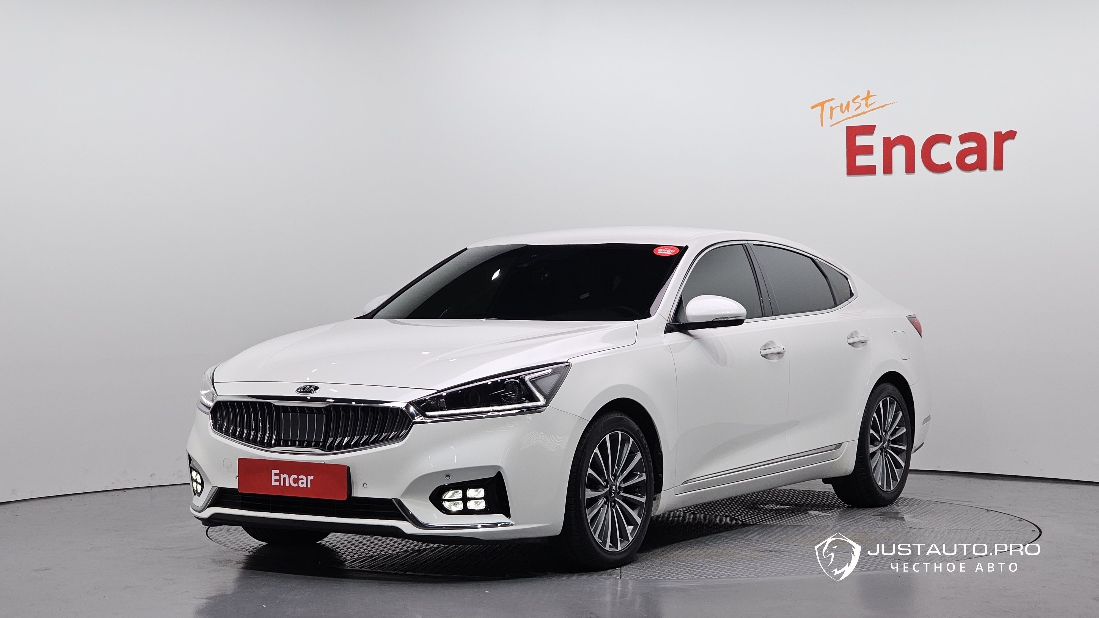 Автомобиль Kia K7