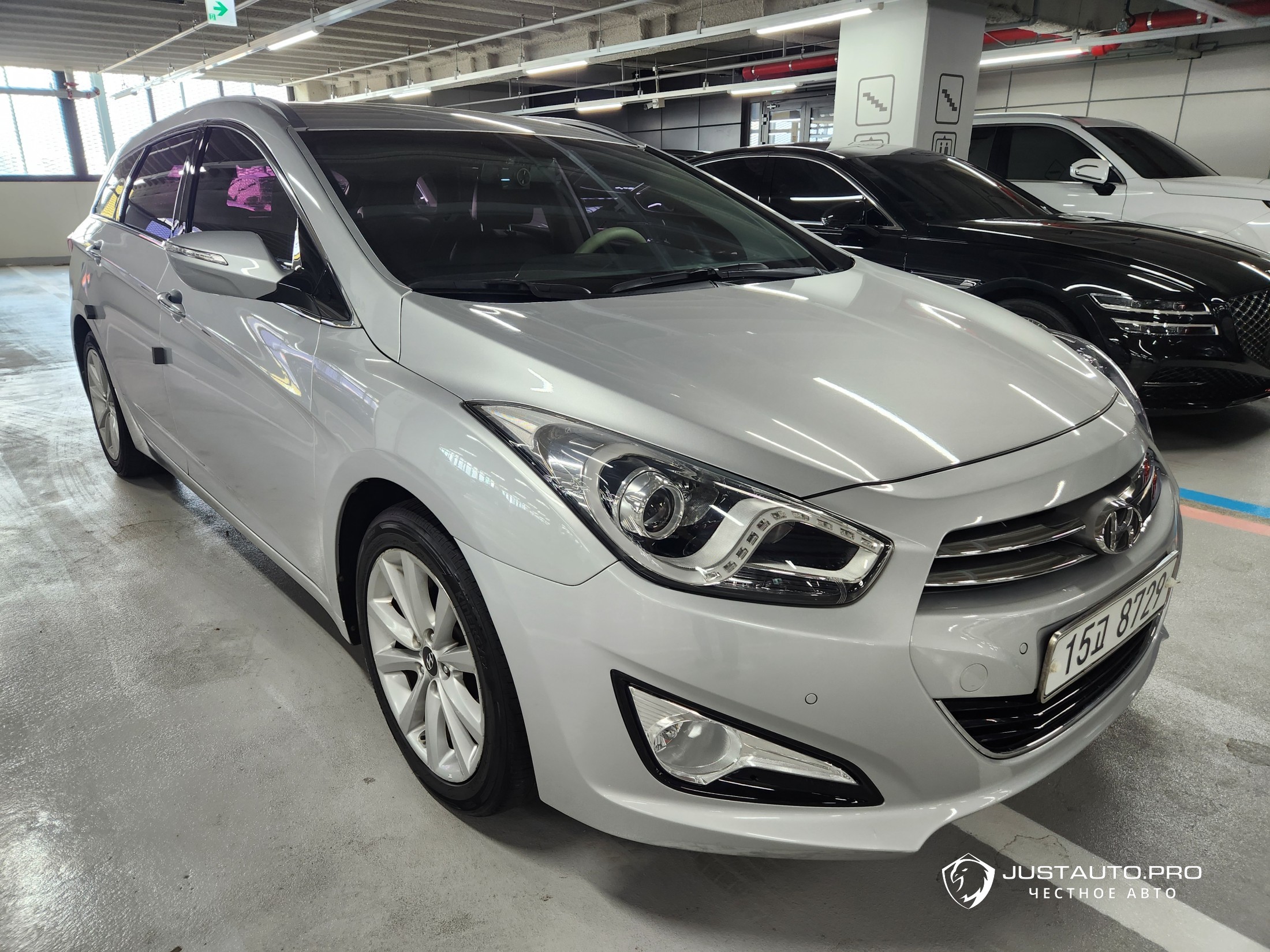 Автомобиль Hyundai i40