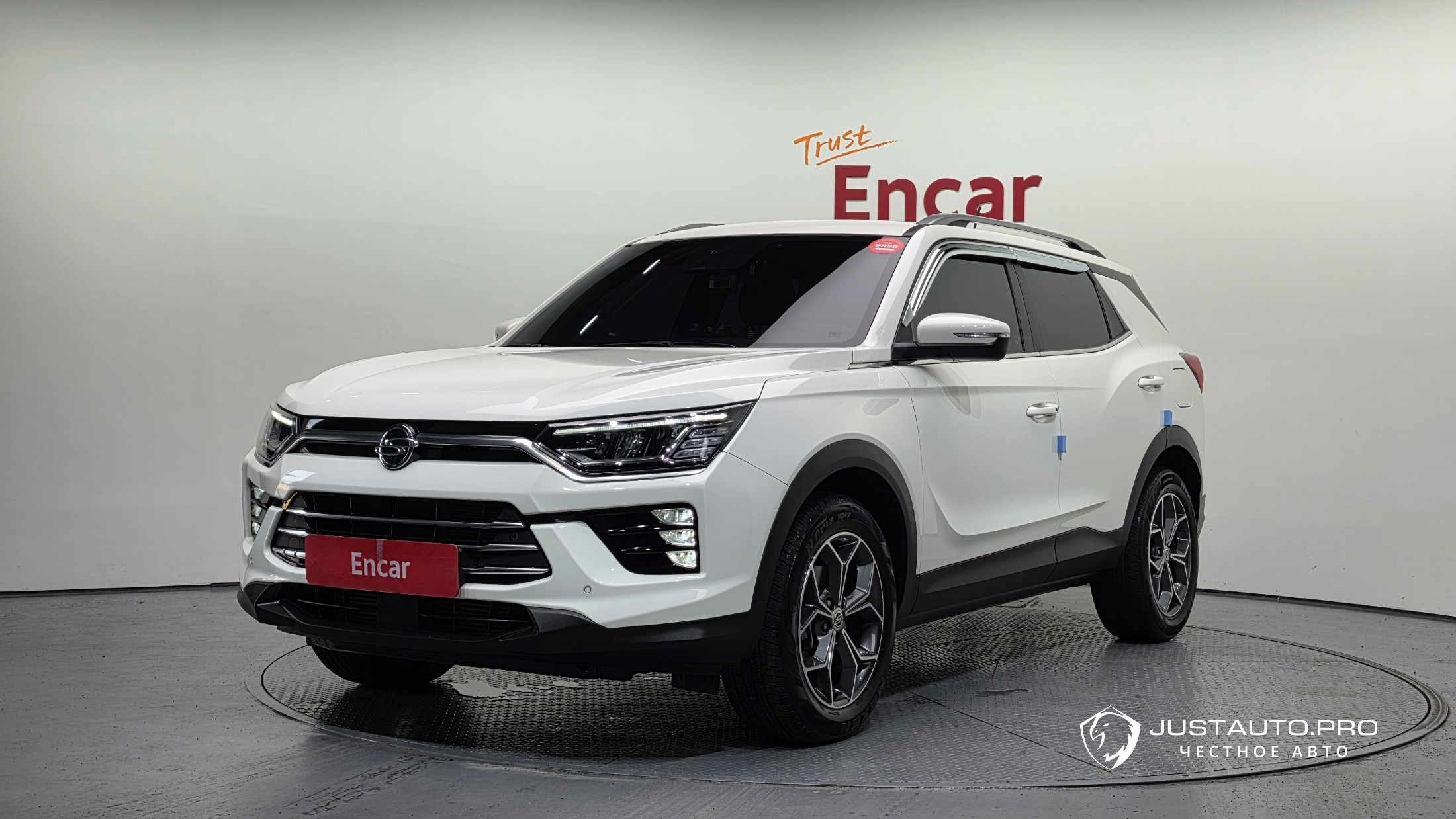 Автомобиль KG_Mobility_Ssangyong KORANDO