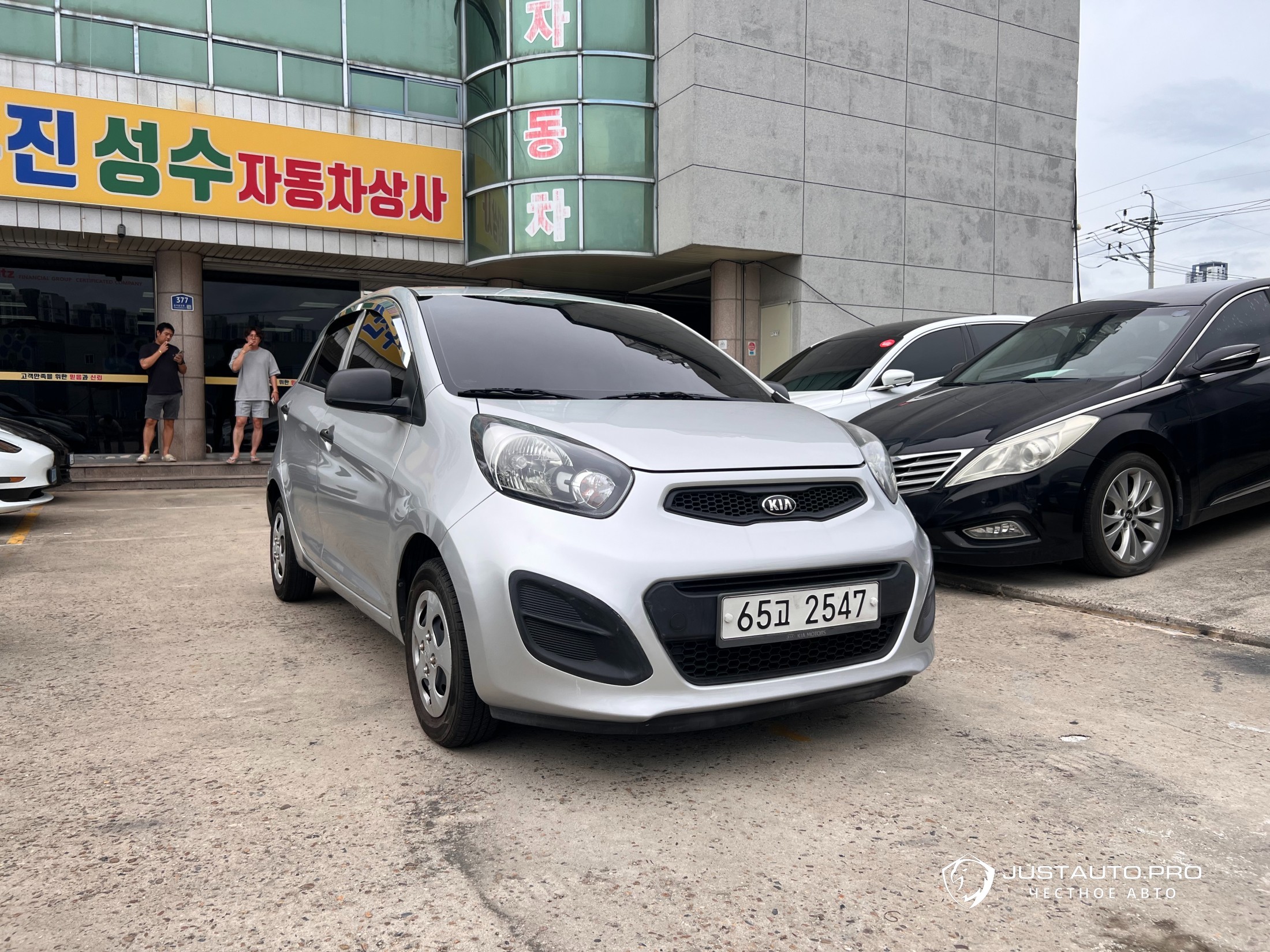 Автомобиль Kia morning
