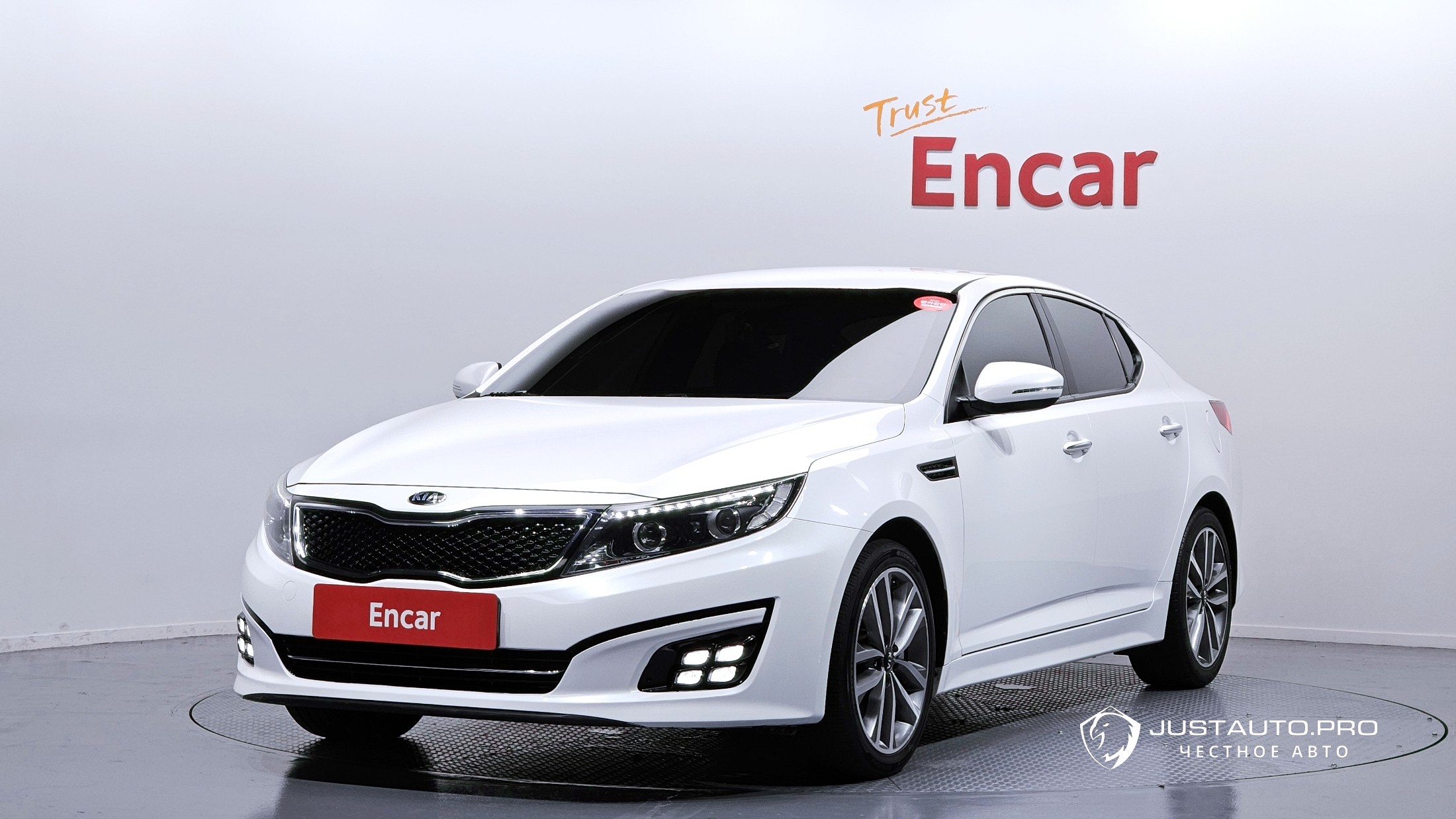Автомобиль Kia K5