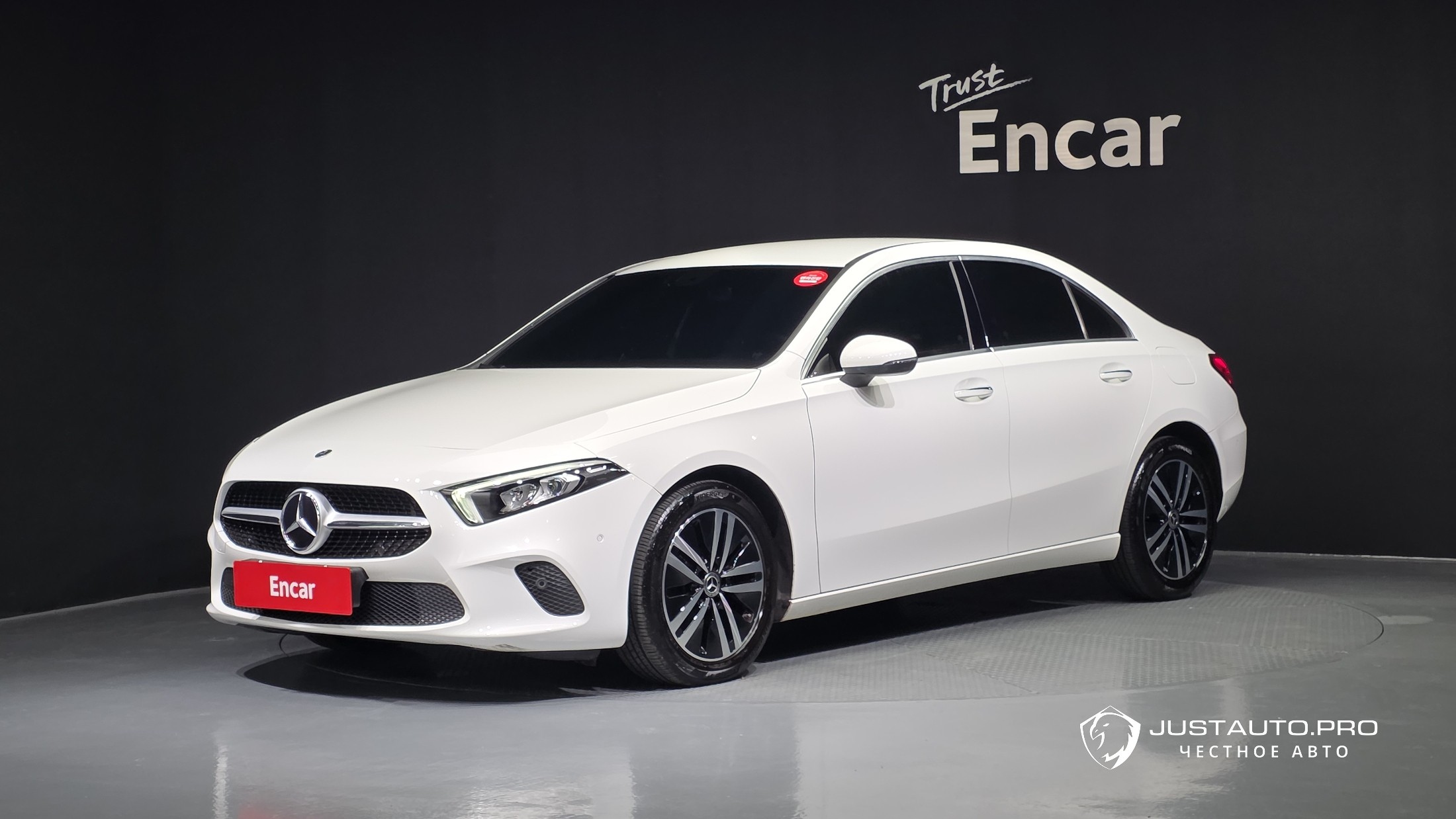 Автомобиль Mercedes-Benz A-Class