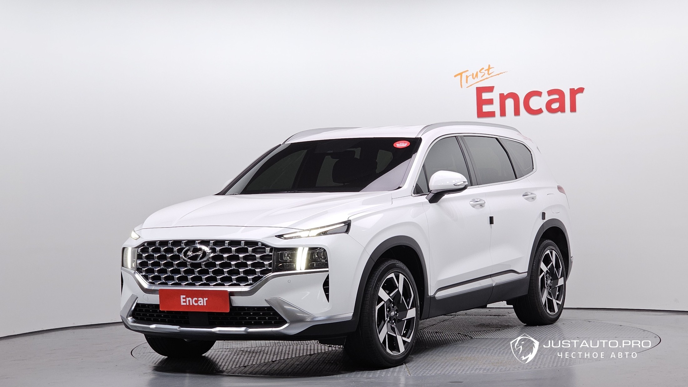 Автомобиль Hyundai Santafe