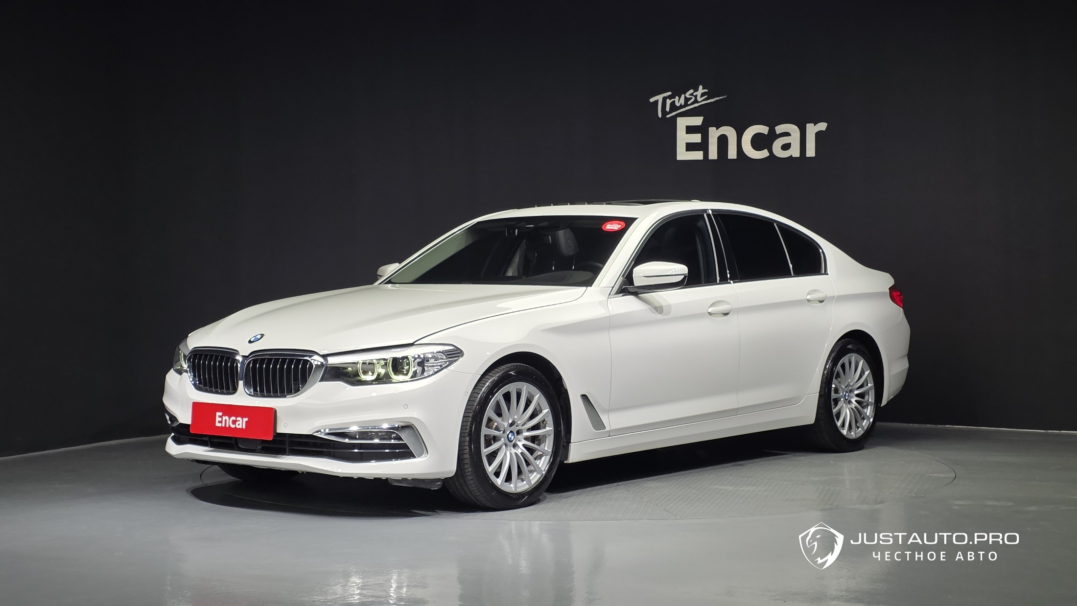 Автомобиль BMW 5-Series