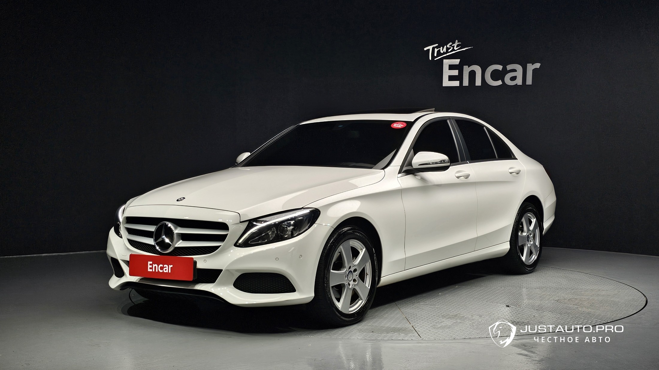 Автомобиль Mercedes-Benz C-Class