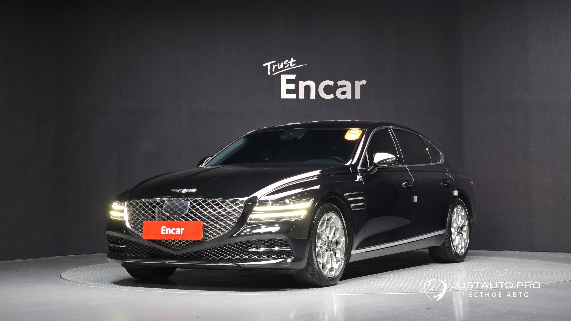 Автомобиль Genesis G80