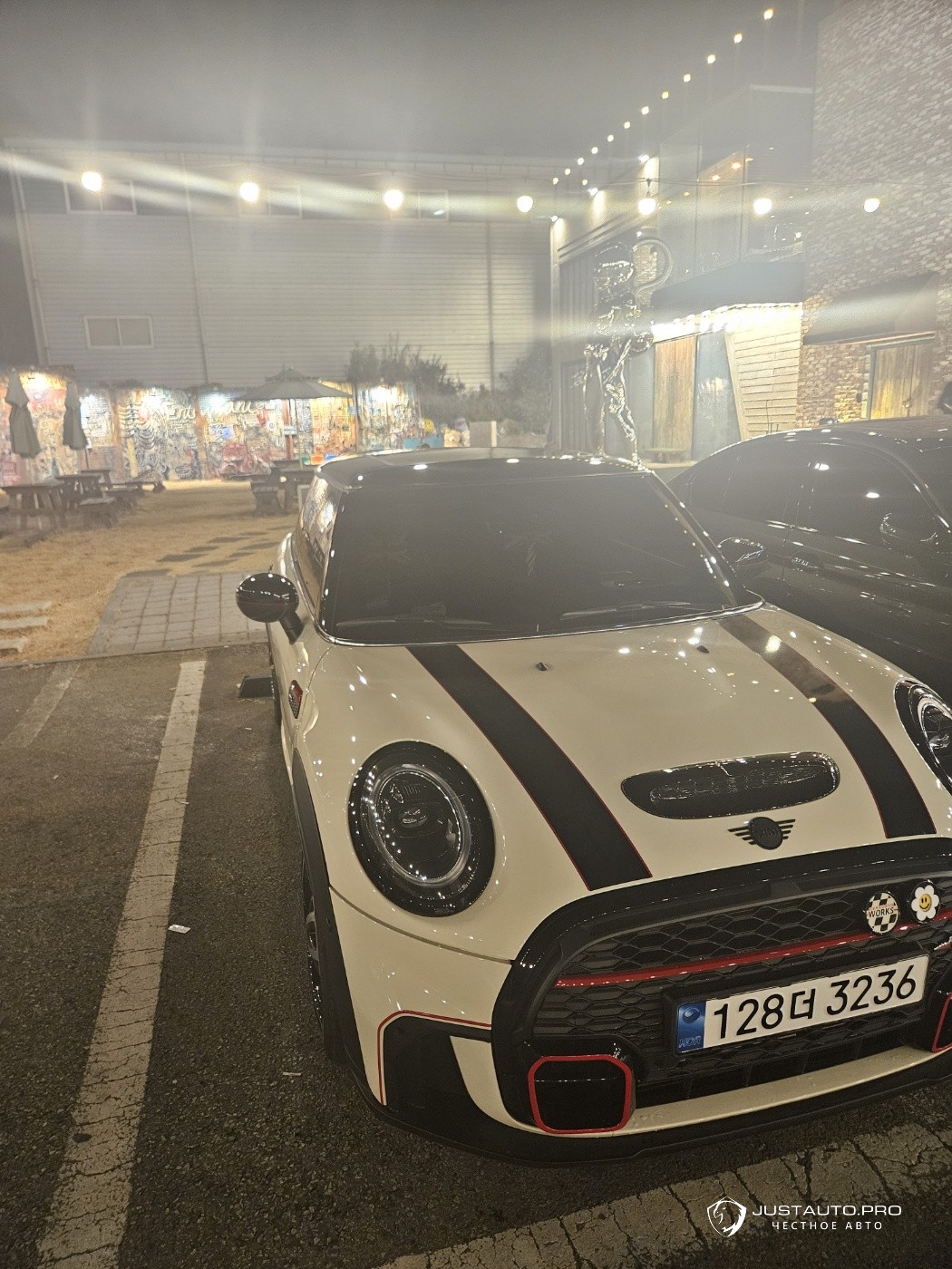 Автомобиль Mini Cooper