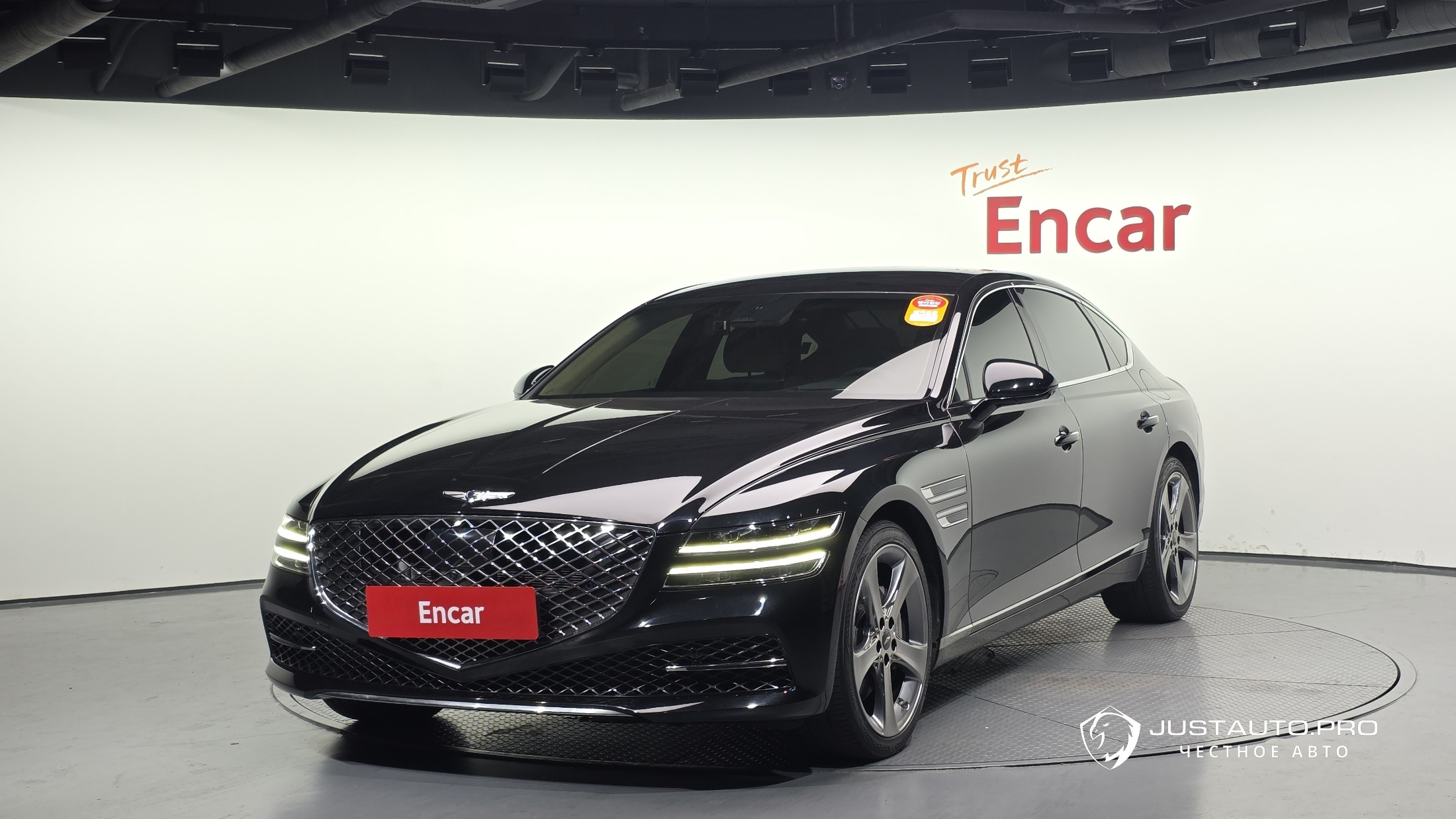 Автомобиль Genesis G80