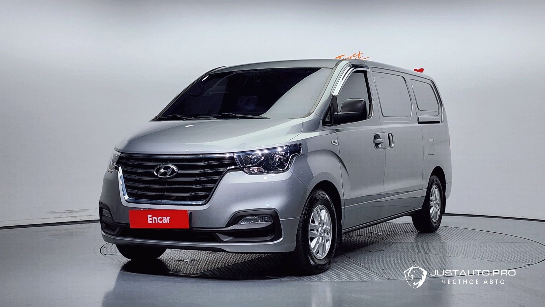 Автомобиль Hyundai Starex