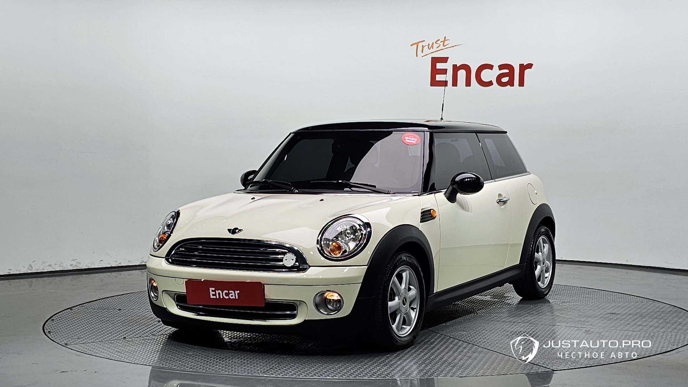 Автомобиль Mini Cooper