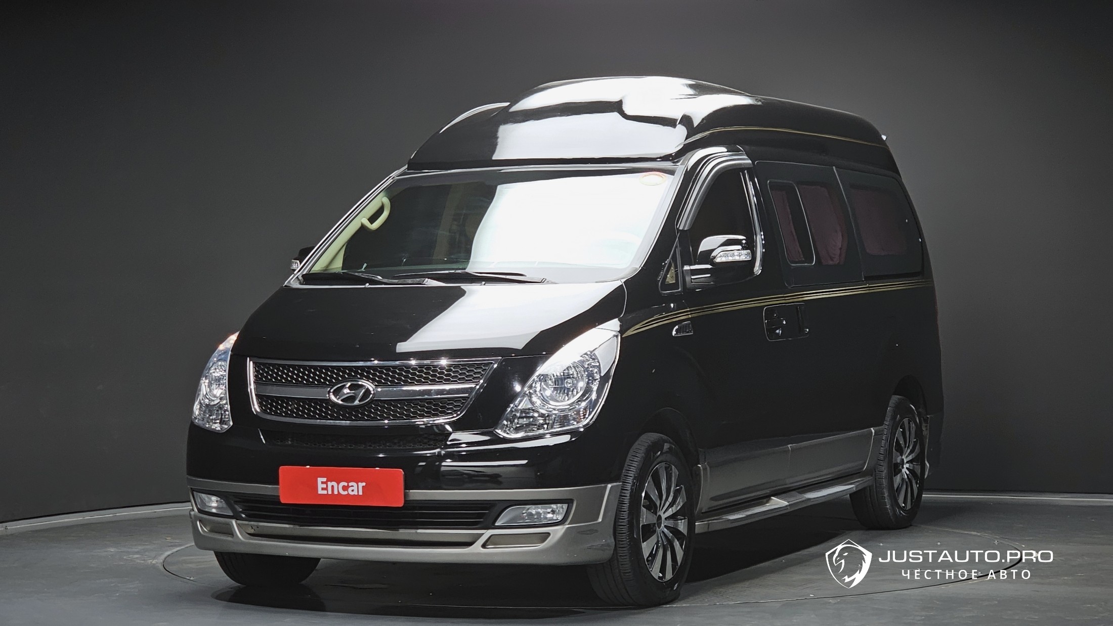 Автомобиль Hyundai Starex