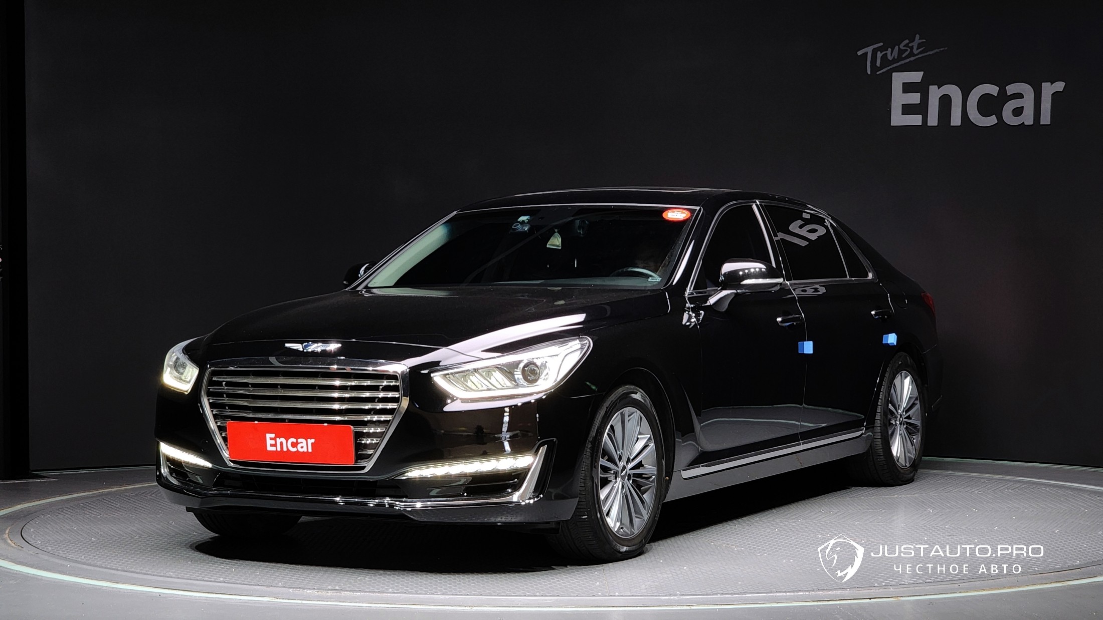 Автомобиль Genesis EQ900
