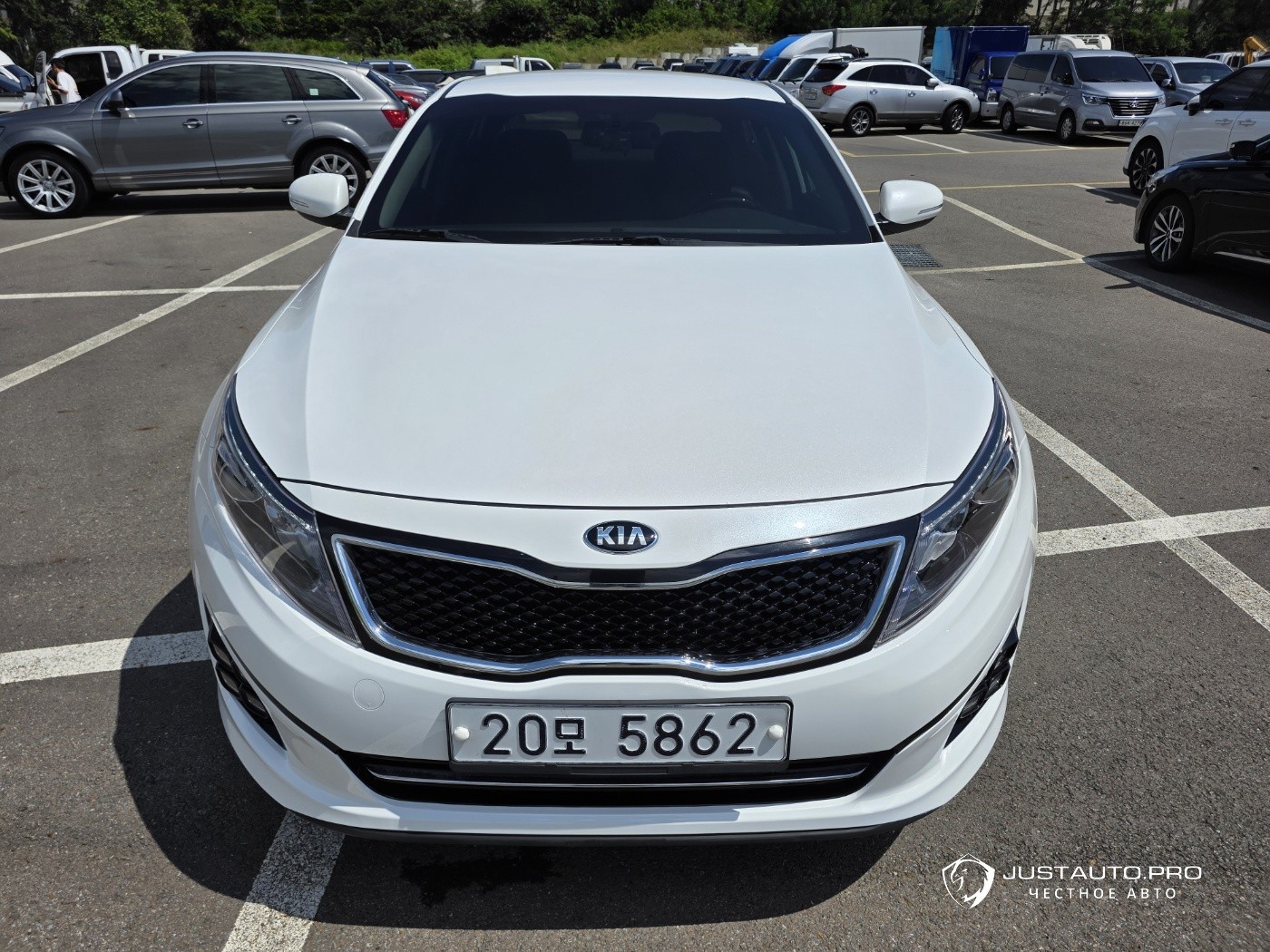 Автомобиль Kia K5
