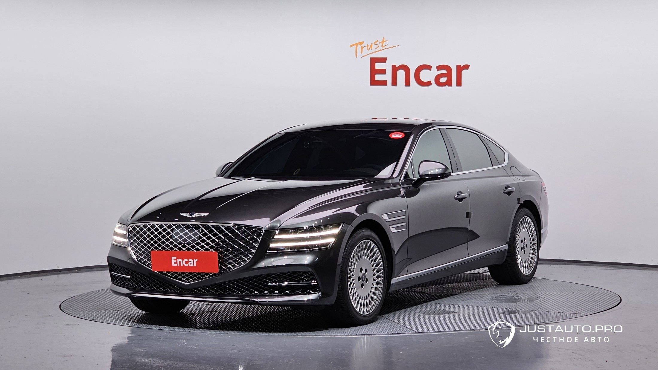 Автомобиль Genesis G80