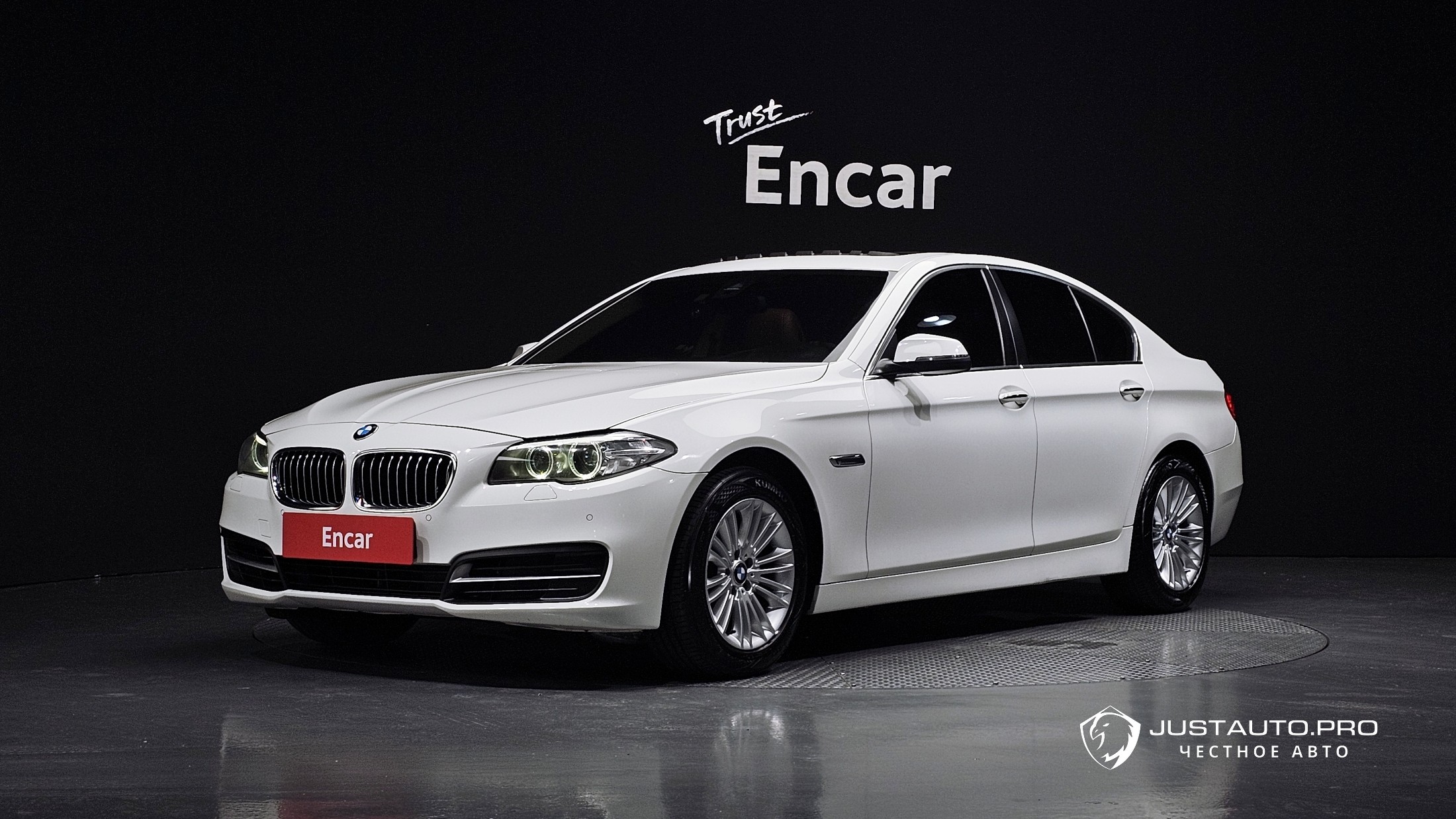 Автомобиль BMW 5-Series