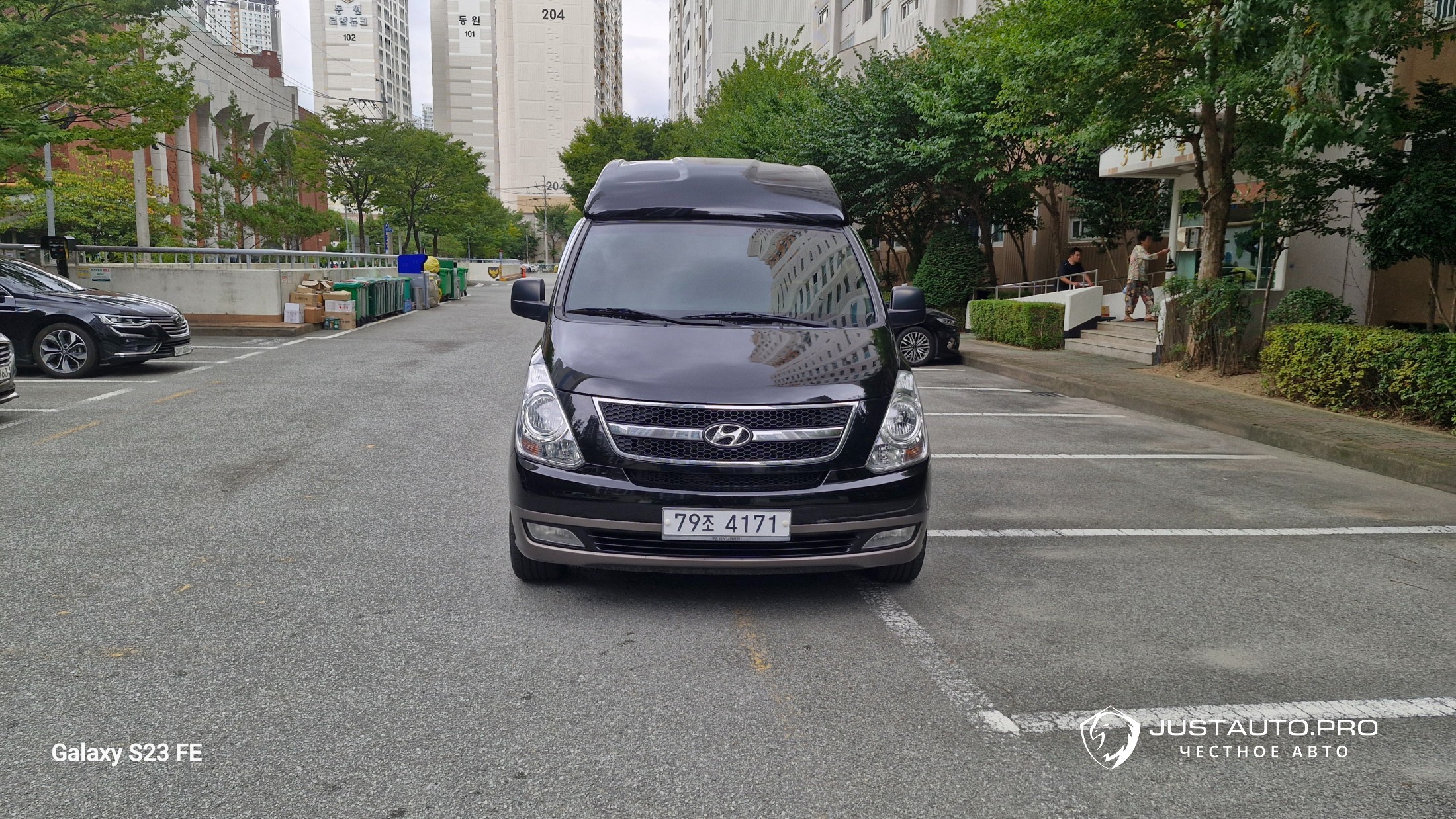 Автомобиль Hyundai Starex