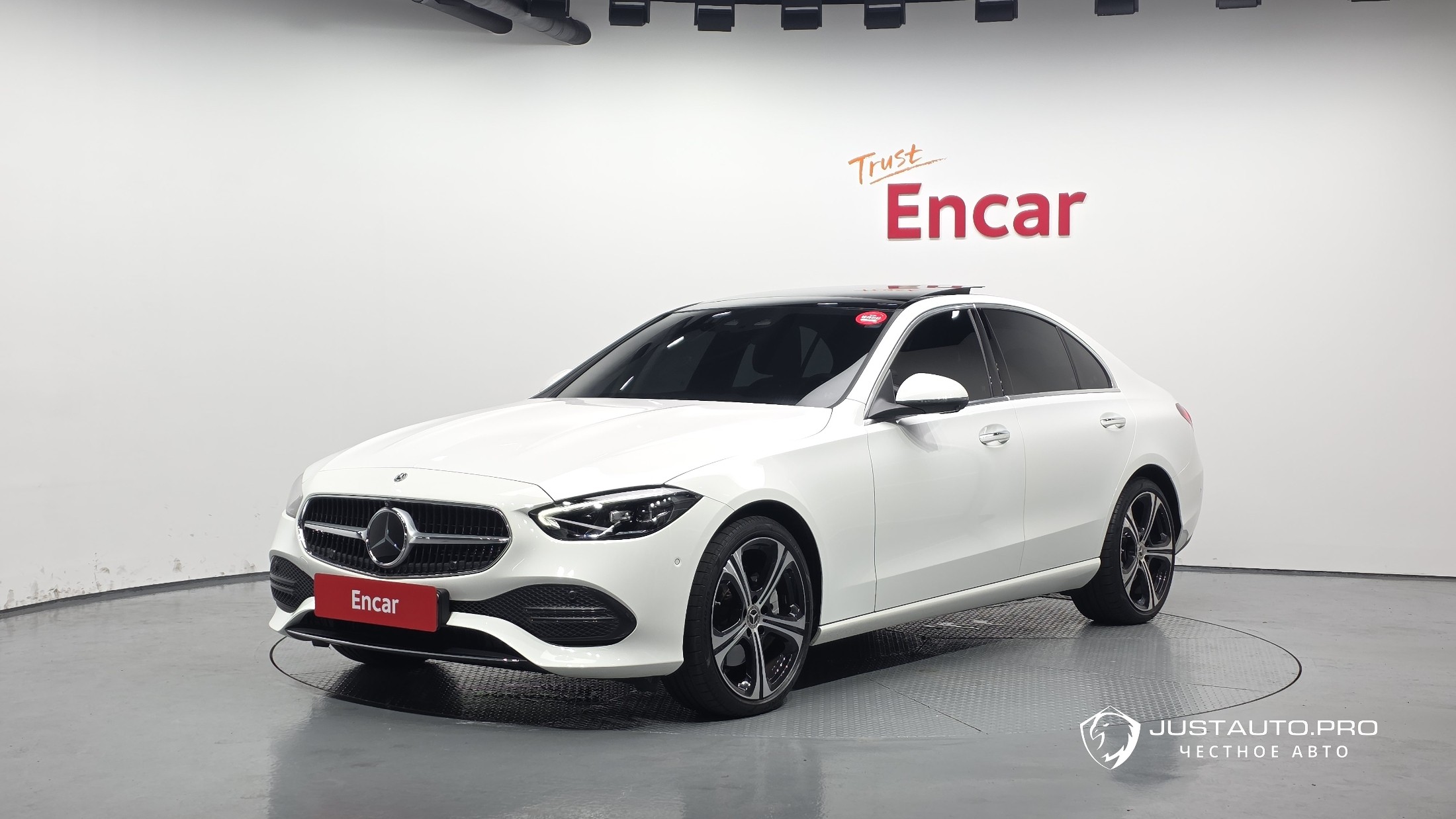 Автомобиль Mercedes-Benz C-Class