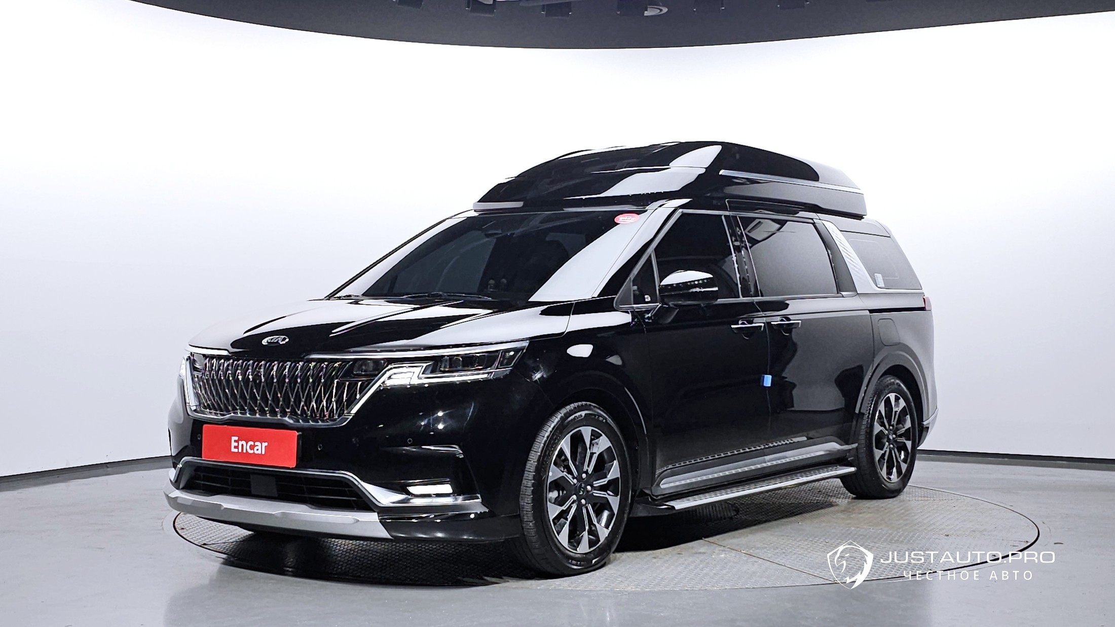 Автомобиль Kia Canival