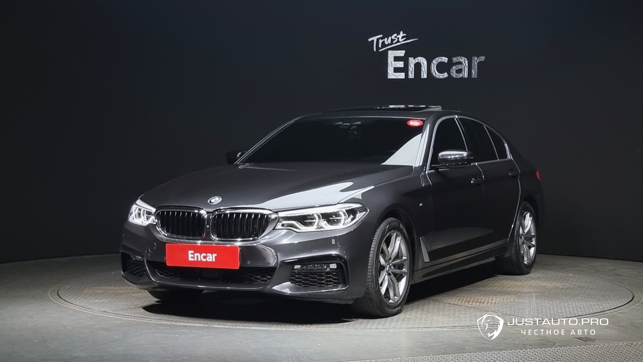 Автомобиль BMW 5-Series