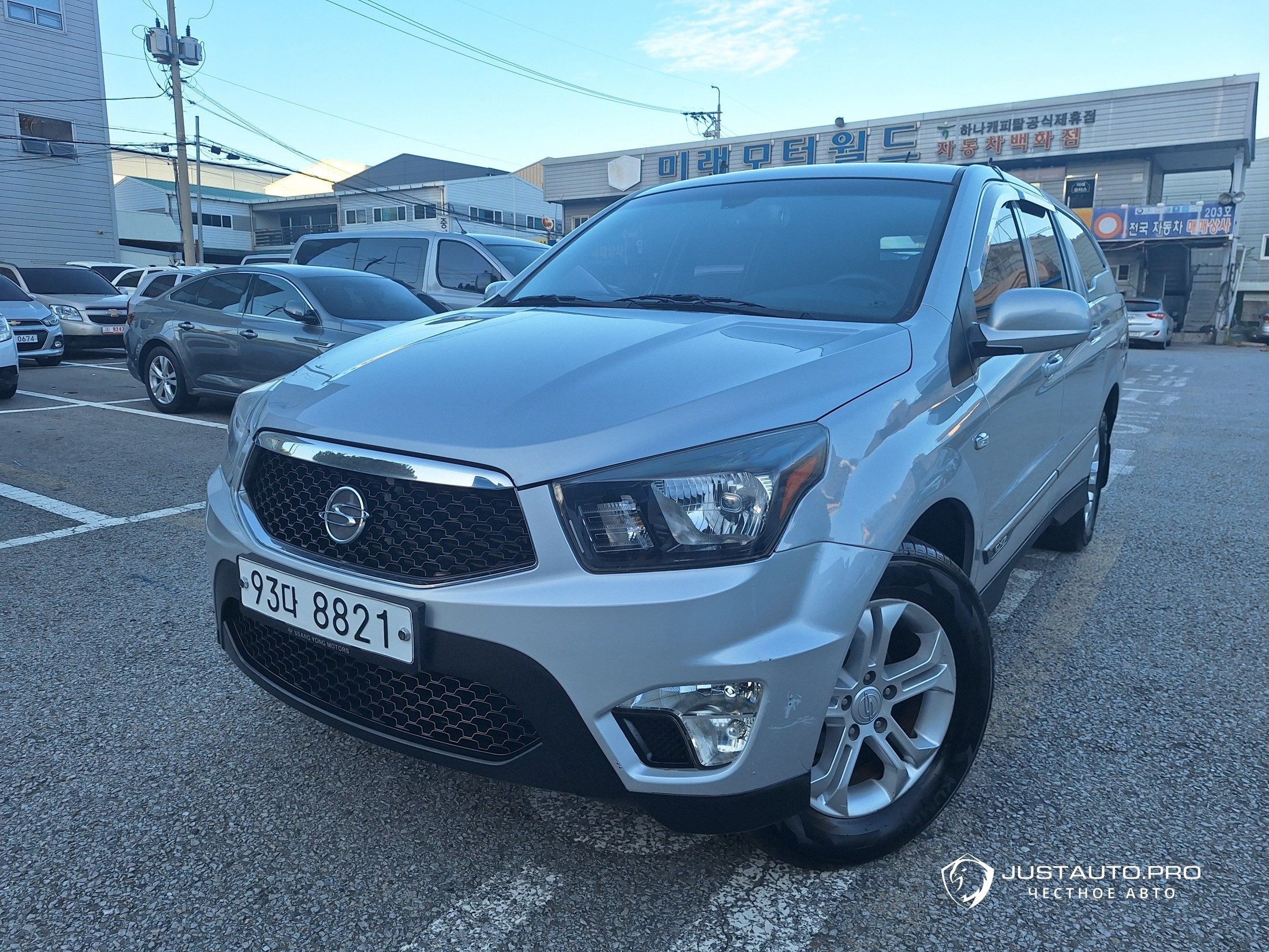 Автомобиль KG_Mobility_Ssangyong KORANDO