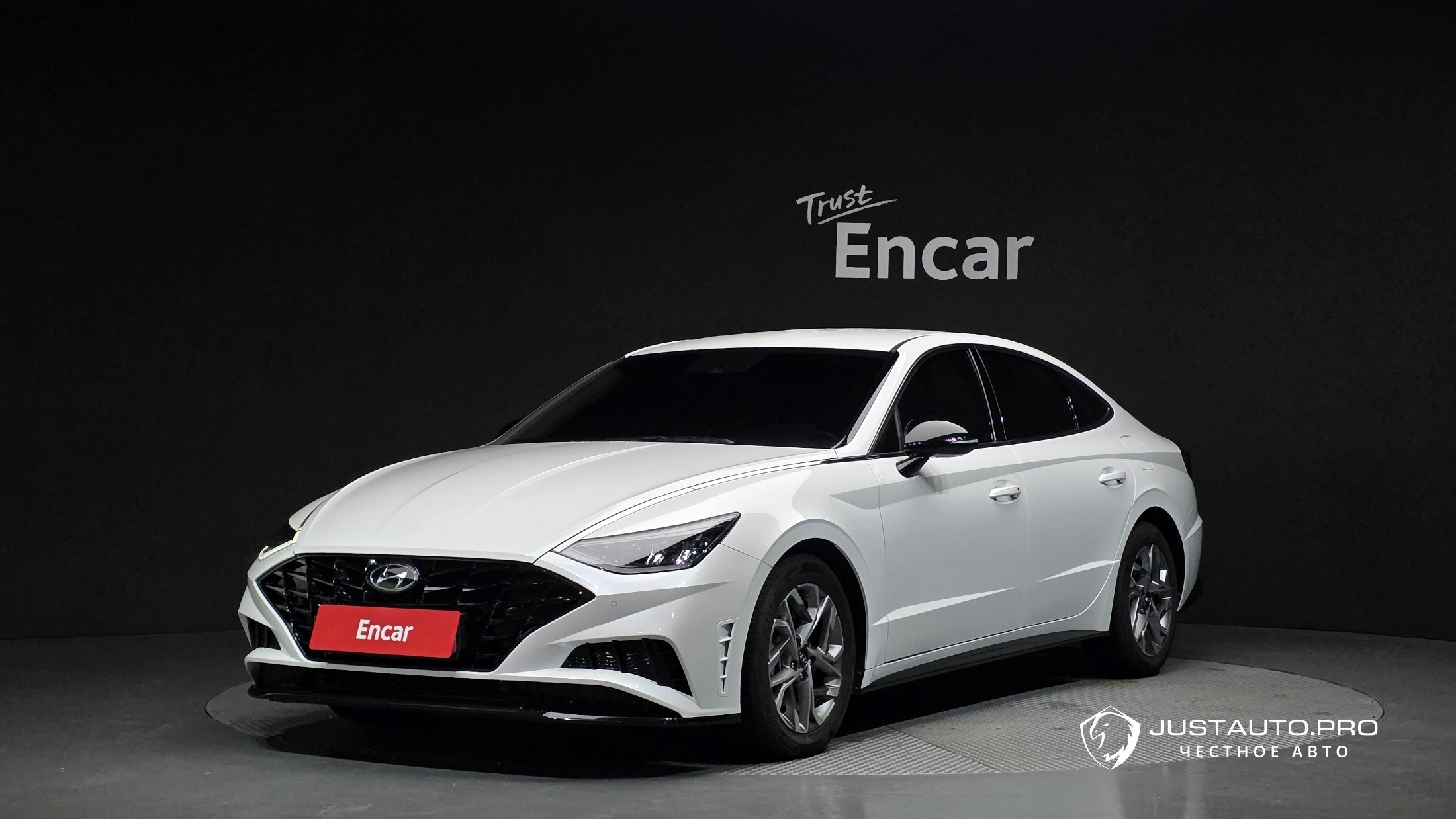 Автомобиль Hyundai Sonata