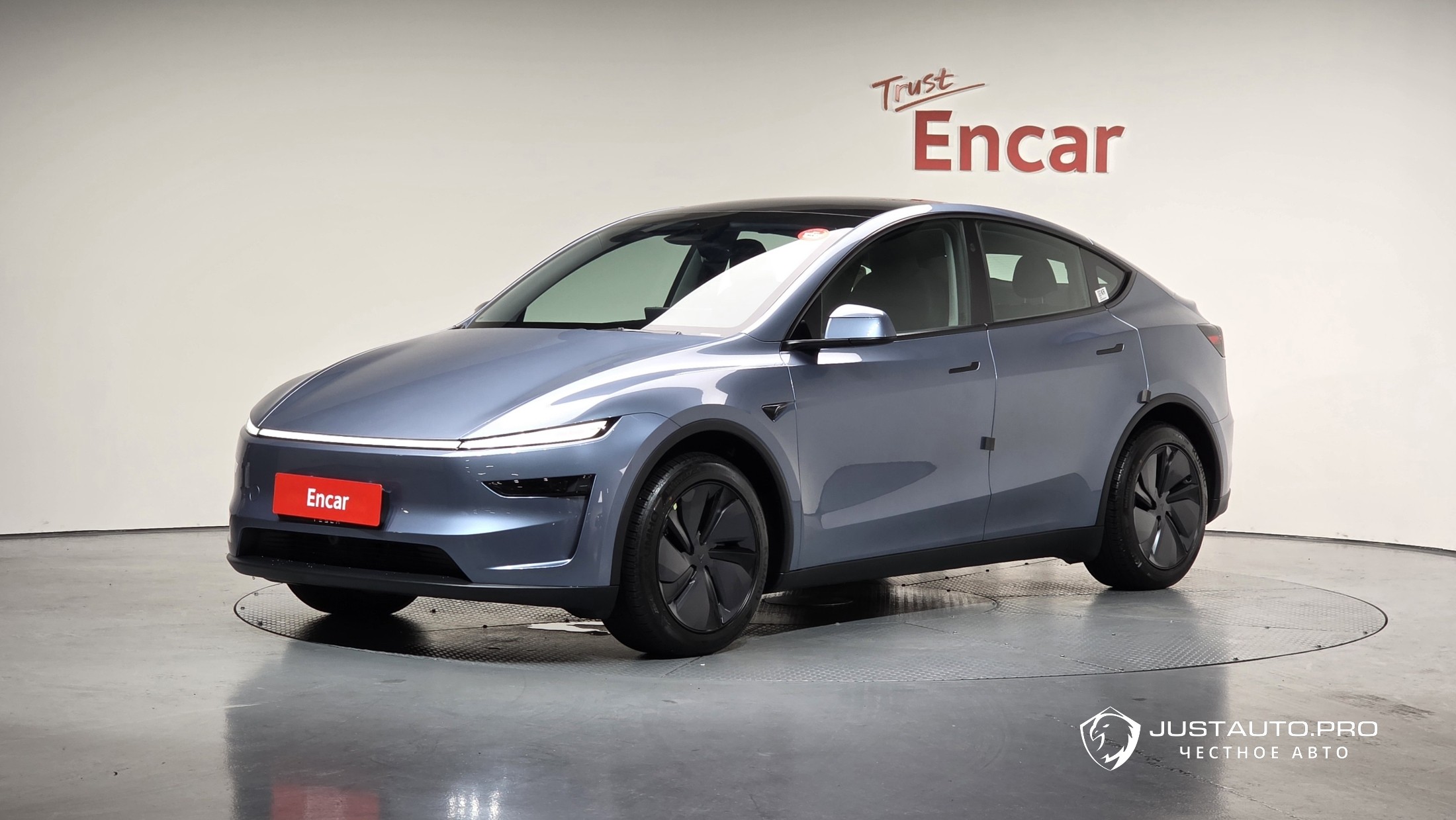 Автомобиль Tesla Model Y