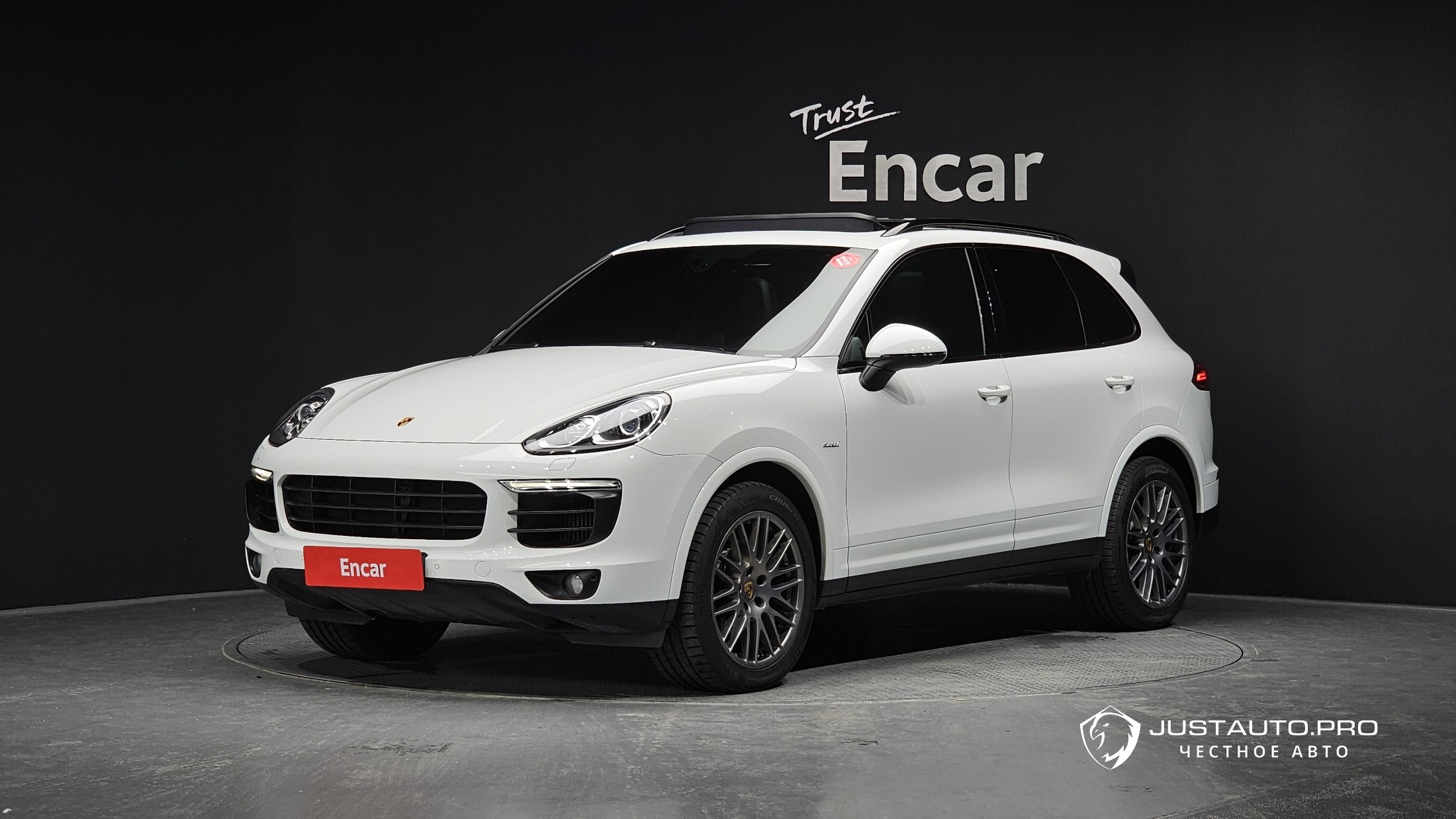 Автомобиль Porsche Cayenne