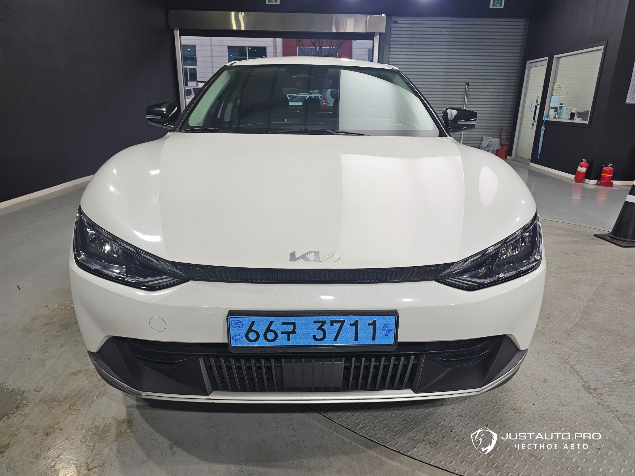 Автомобиль Kia EV6