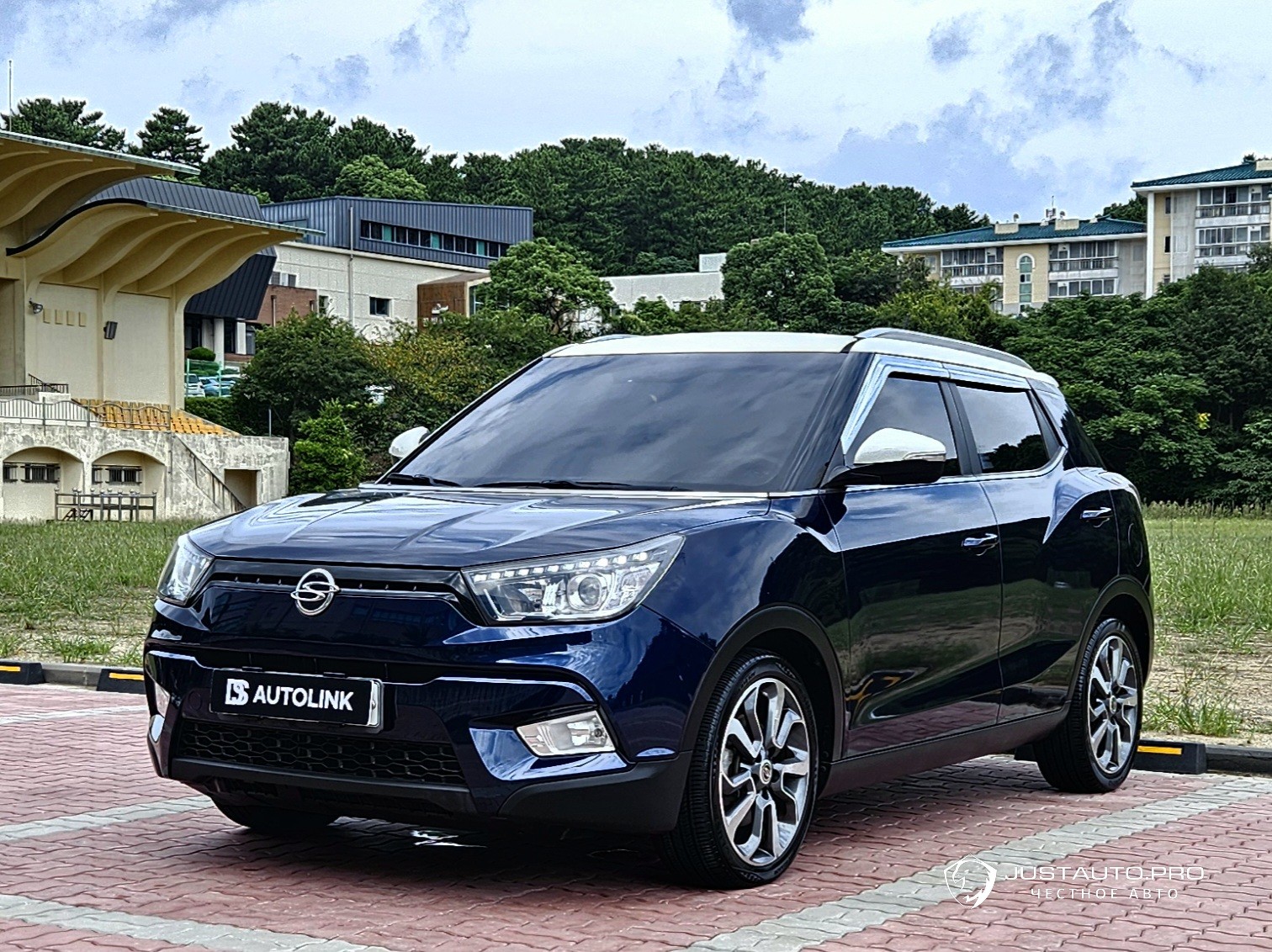 Автомобиль KG_Mobility_Ssangyong TIBOLI