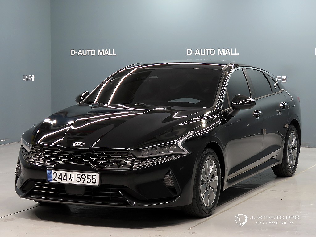 Автомобиль Kia K5