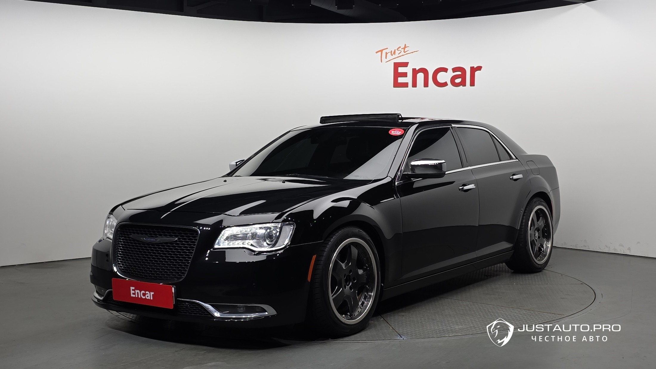Автомобиль Chrysler 300C
