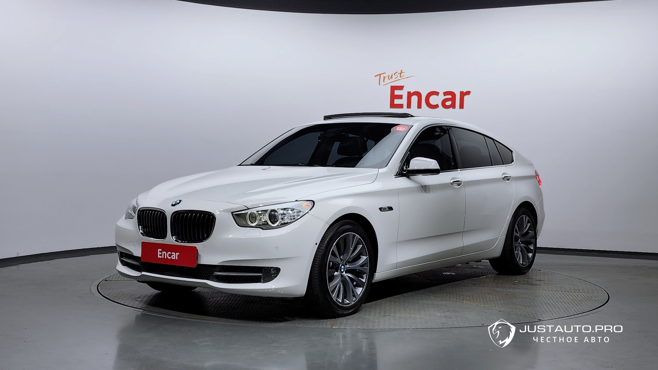 Автомобиль BMW Gran Turismo