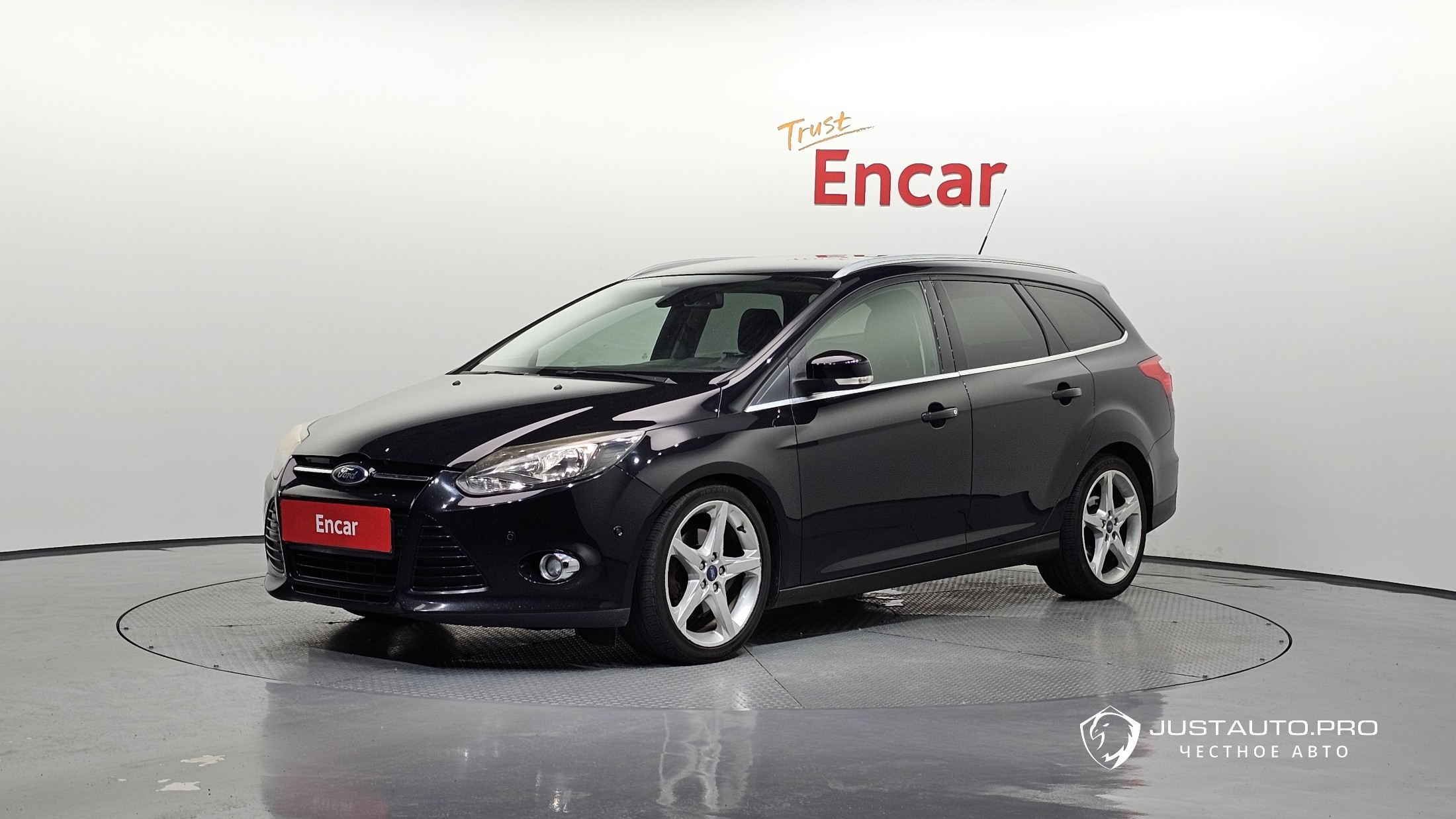 Автомобиль Ford Focus