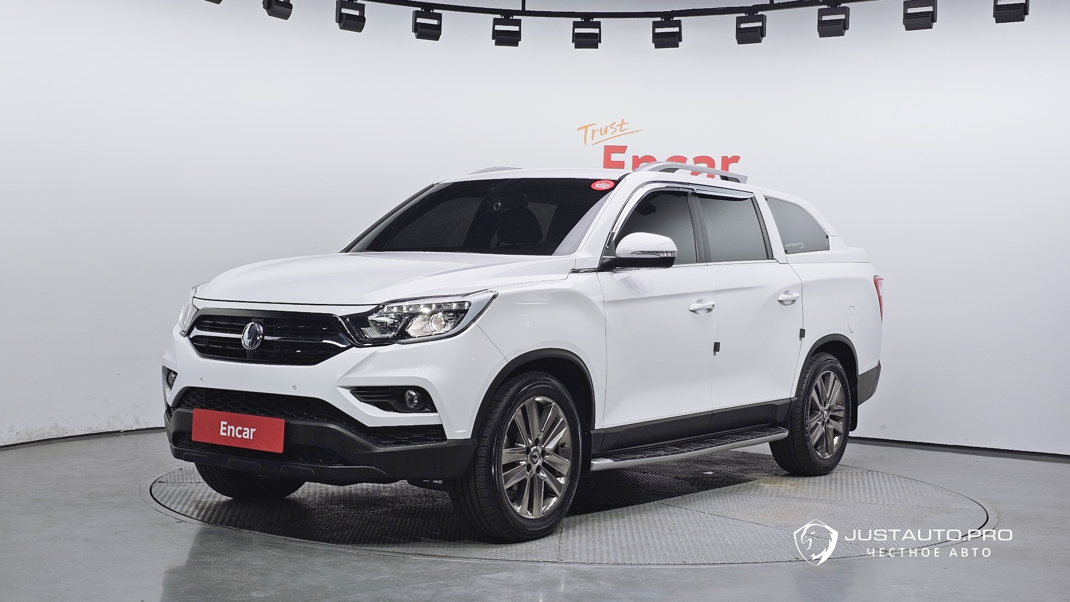 Автомобиль KG_Mobility_Ssangyong Rexton